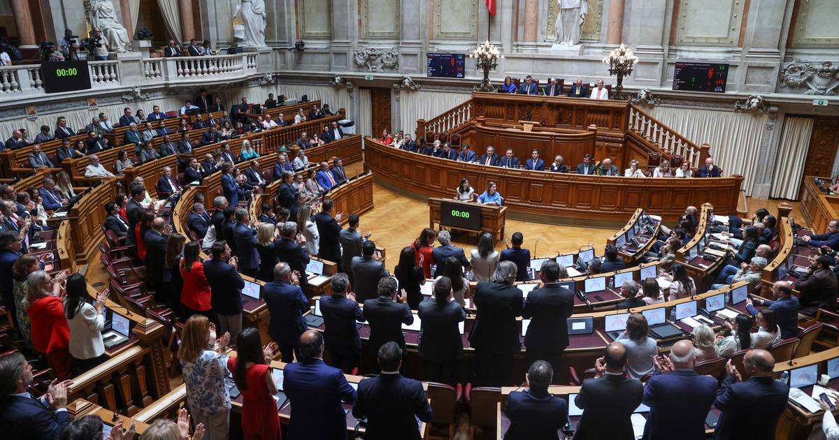 Discussão da Lei da Nacionalidade no Parlamento adiada a pedido do PS