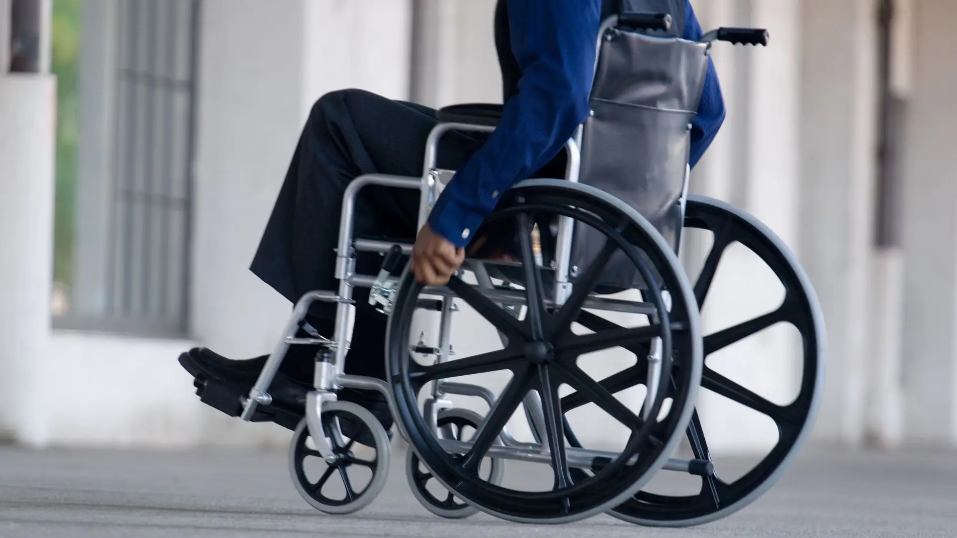 Polilaminina: nova esperança para lesões na medula espinal, mas provas em humanos ainda são limitadas