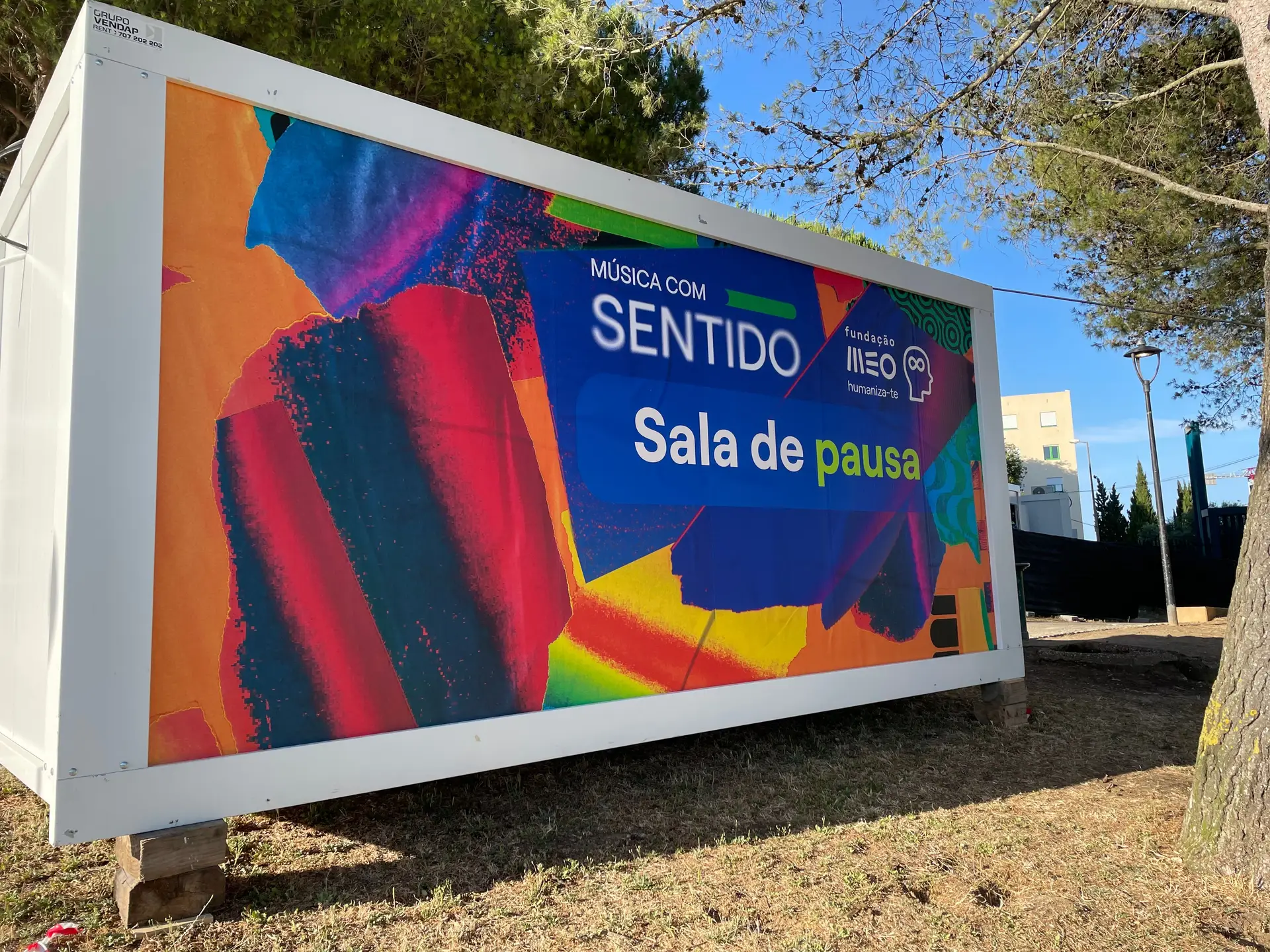 Ataques de ansiedad entre las personas? En Mio Calorama, hay una sala de descanso para ayudar a los festivales
