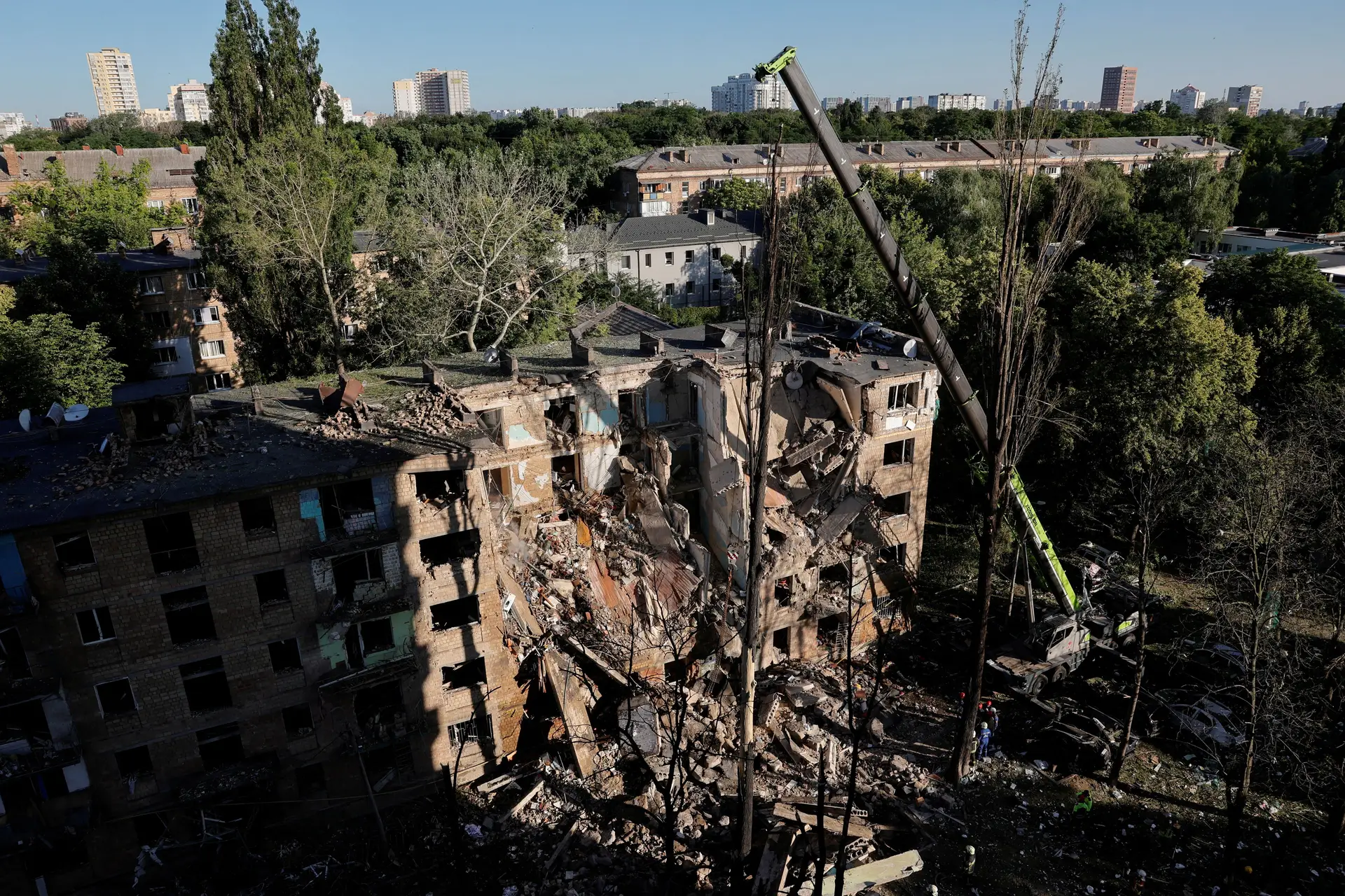 Kiev sofre "ataque maciço" de drones russos