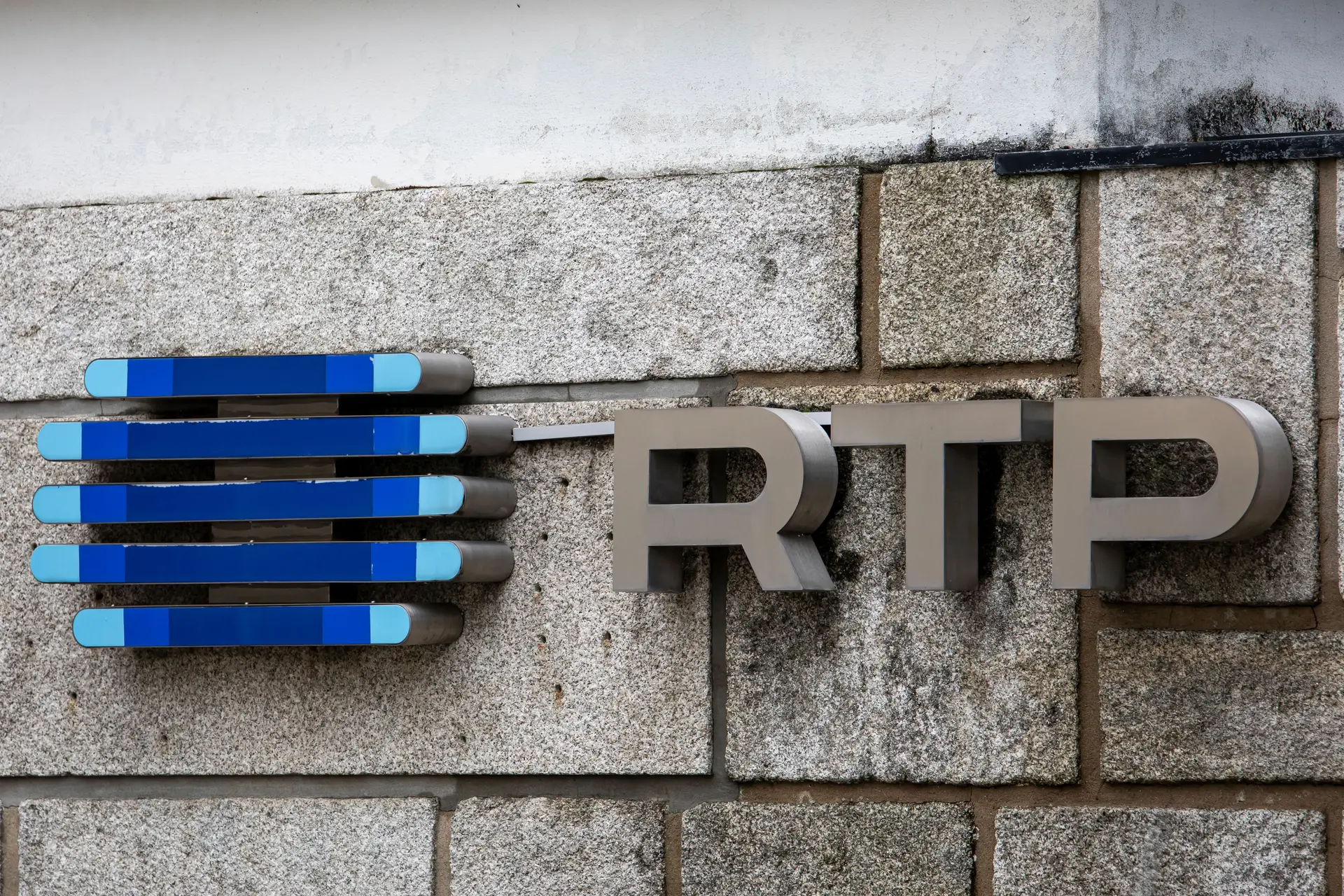 Governo da Guiné-Bissau diz estar aberto ao diálogo e promete esclarecer expulsão da Lusa, RTP e RDP