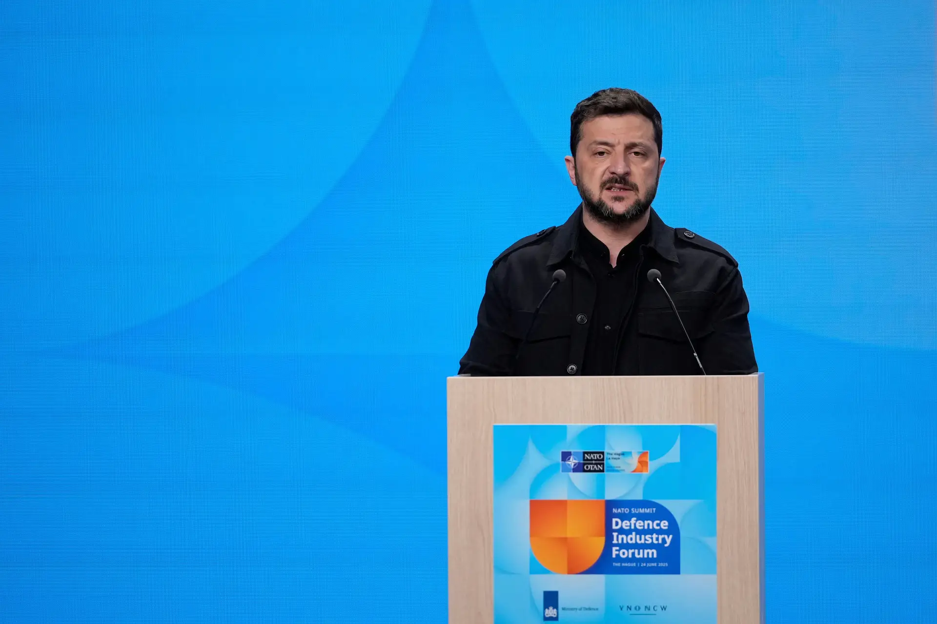 Zelensky entende que paz deve respeitar independência e soberania da Ucrânia