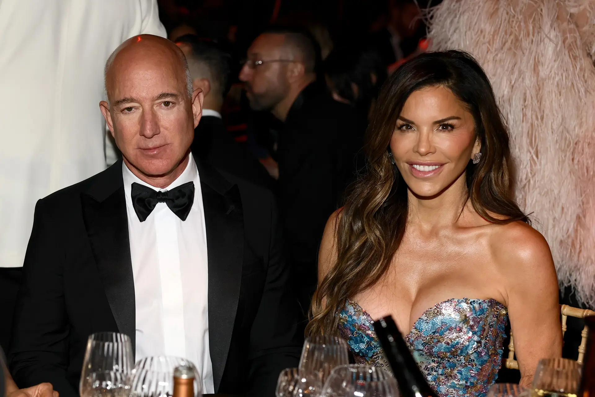 Jeff Bezos e Lauren Sánchez