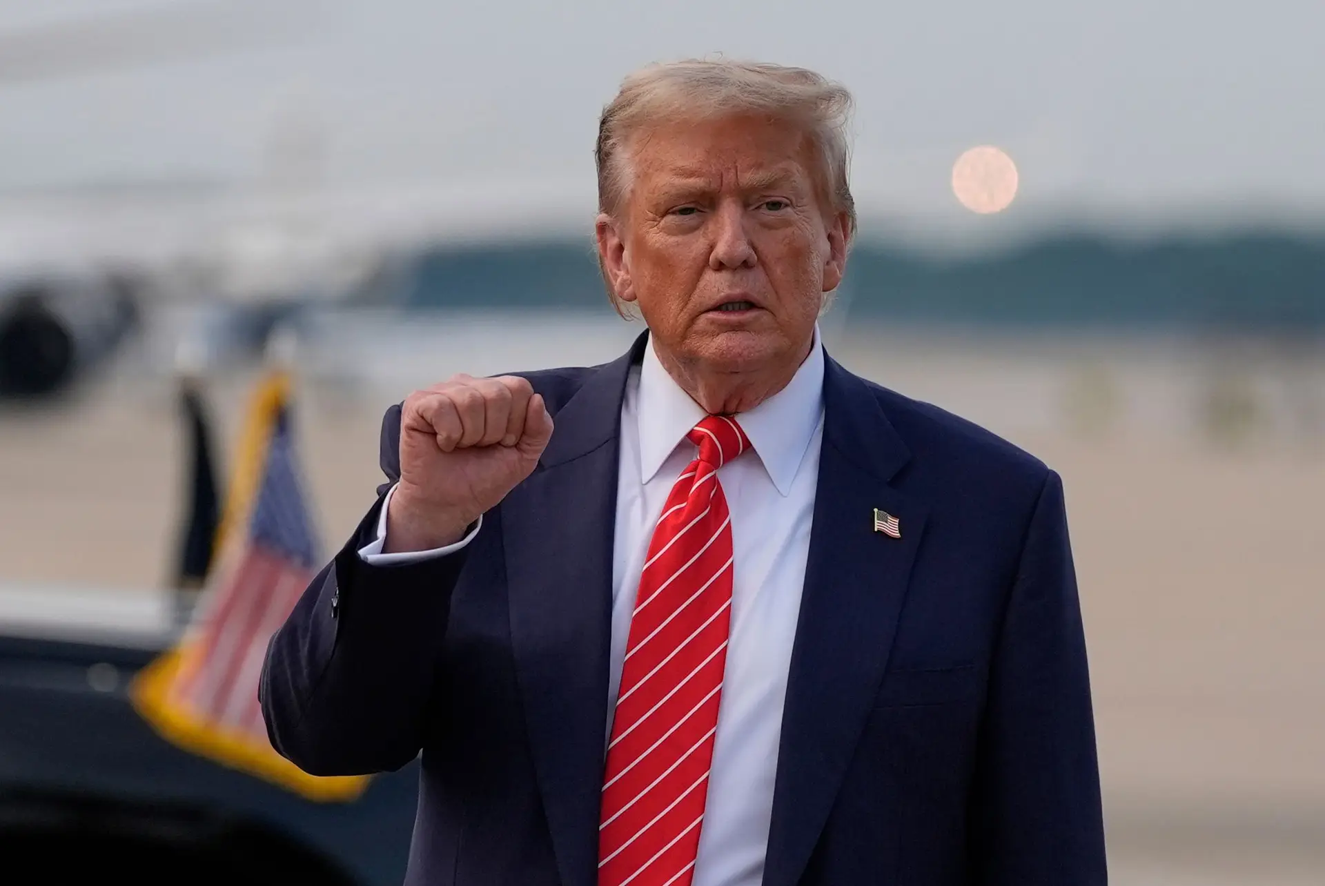 Trump processa 15 juízes de Maryland por ordem que impede deportação de imigrantes