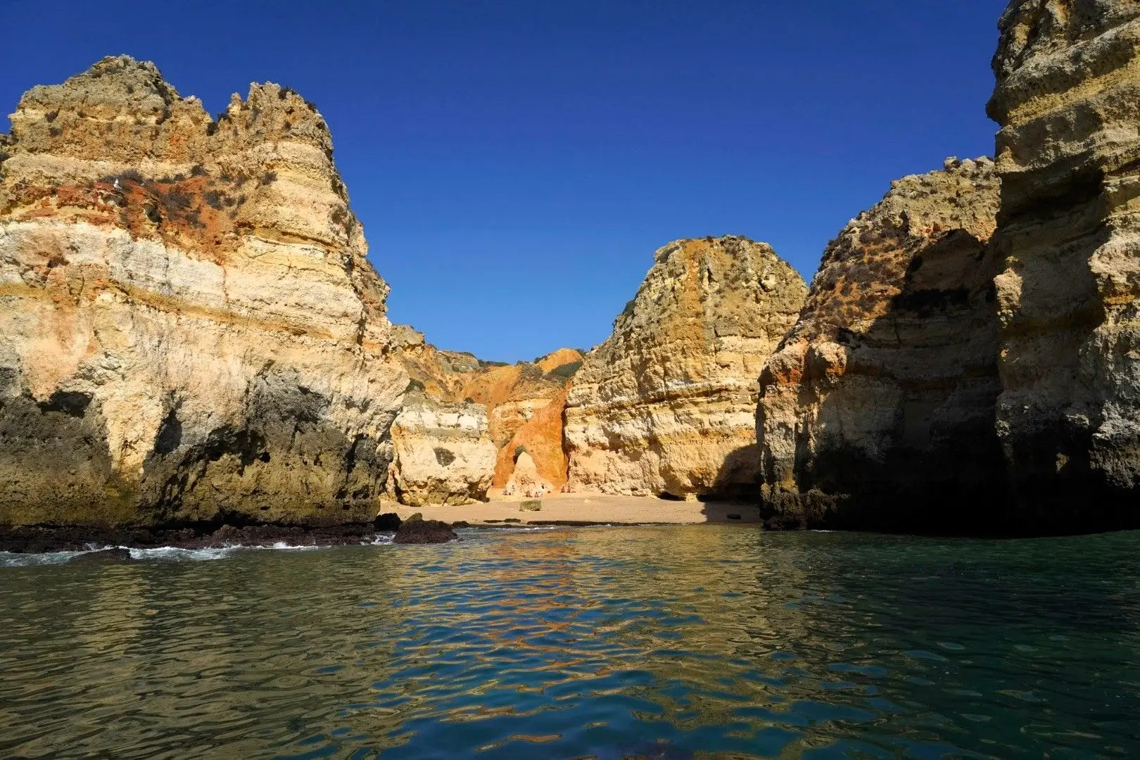 À descoberta de praias (quase) secretas de Odeceixe a Lagos