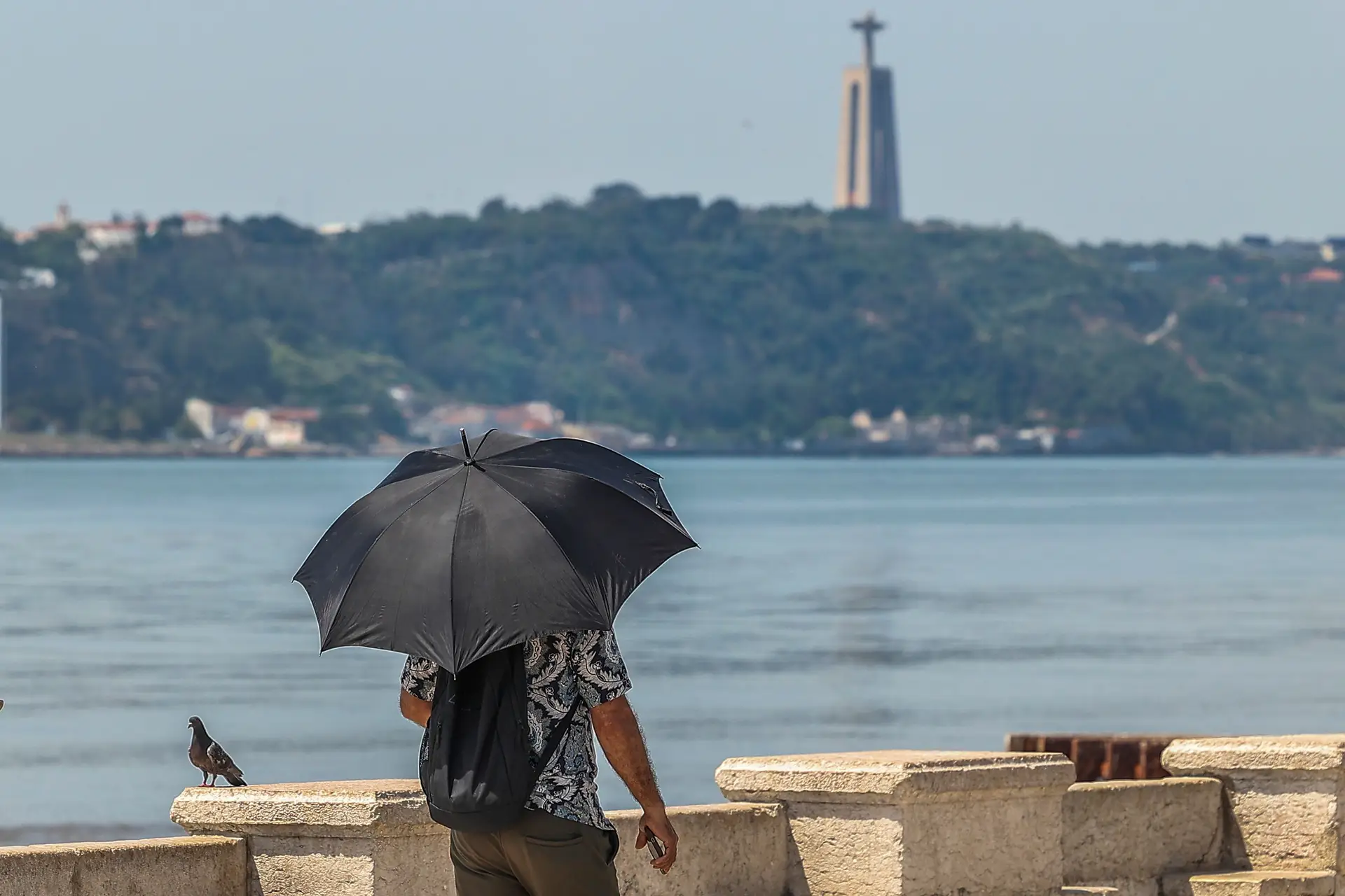 Siete distritos del continente bajo alerta roja debido al calor