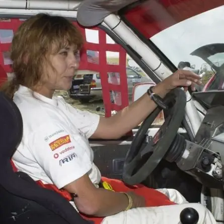 Morreu Teresa Cupertino de Miranda, a primeira mulher portuguesa a competir  no Dakar - SIC Notícias
