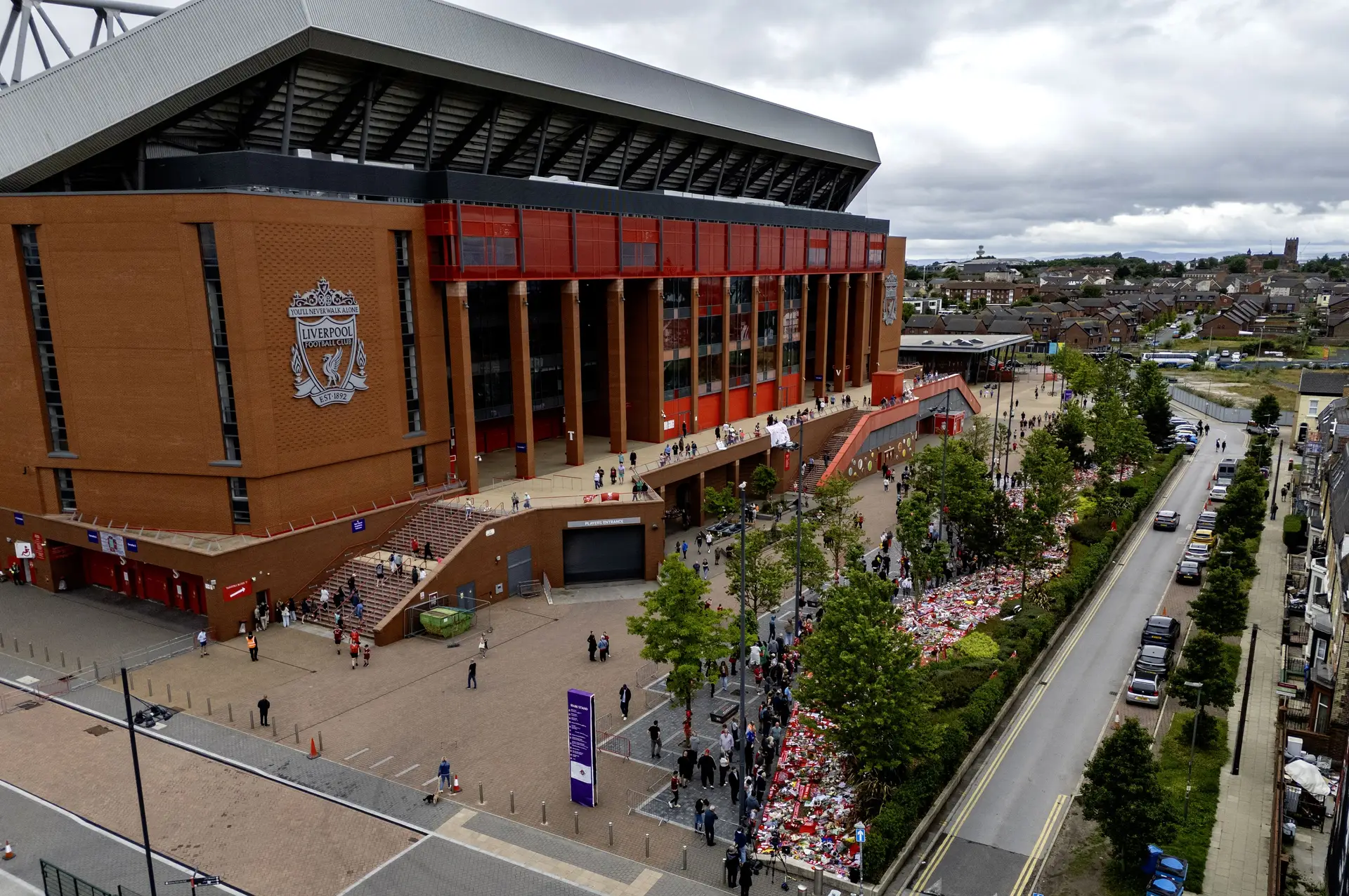 Liverpool vai pagar salários de Diogo Jota até final do contrato