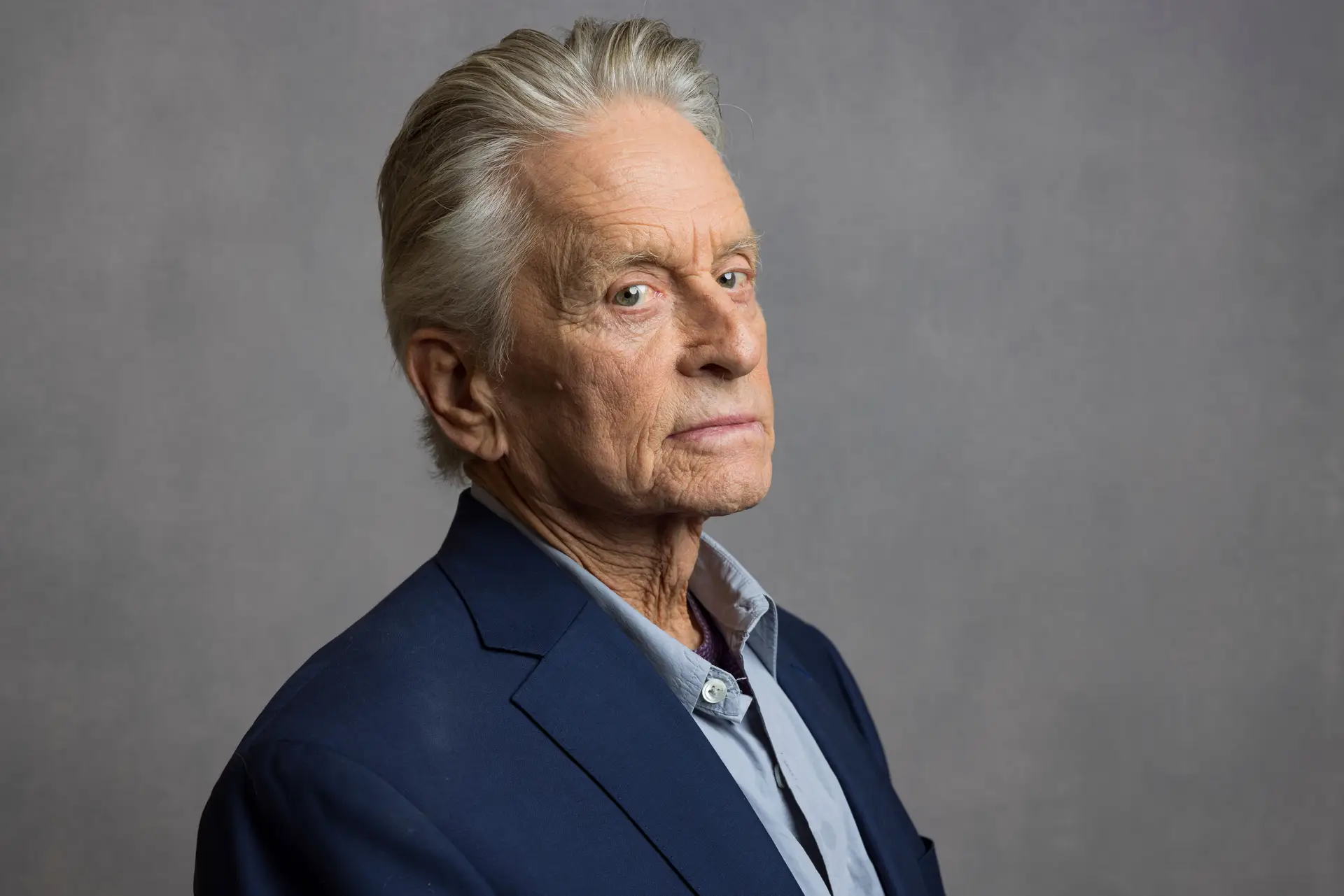 O produtor executivo e ator Michael Douglas durante a Winter Television Critics Association Press Tour, na segunda-feira, 5 de fevereiro de 2024, no The Langham Huntington Hotel, em Pasadena, Califórnia.