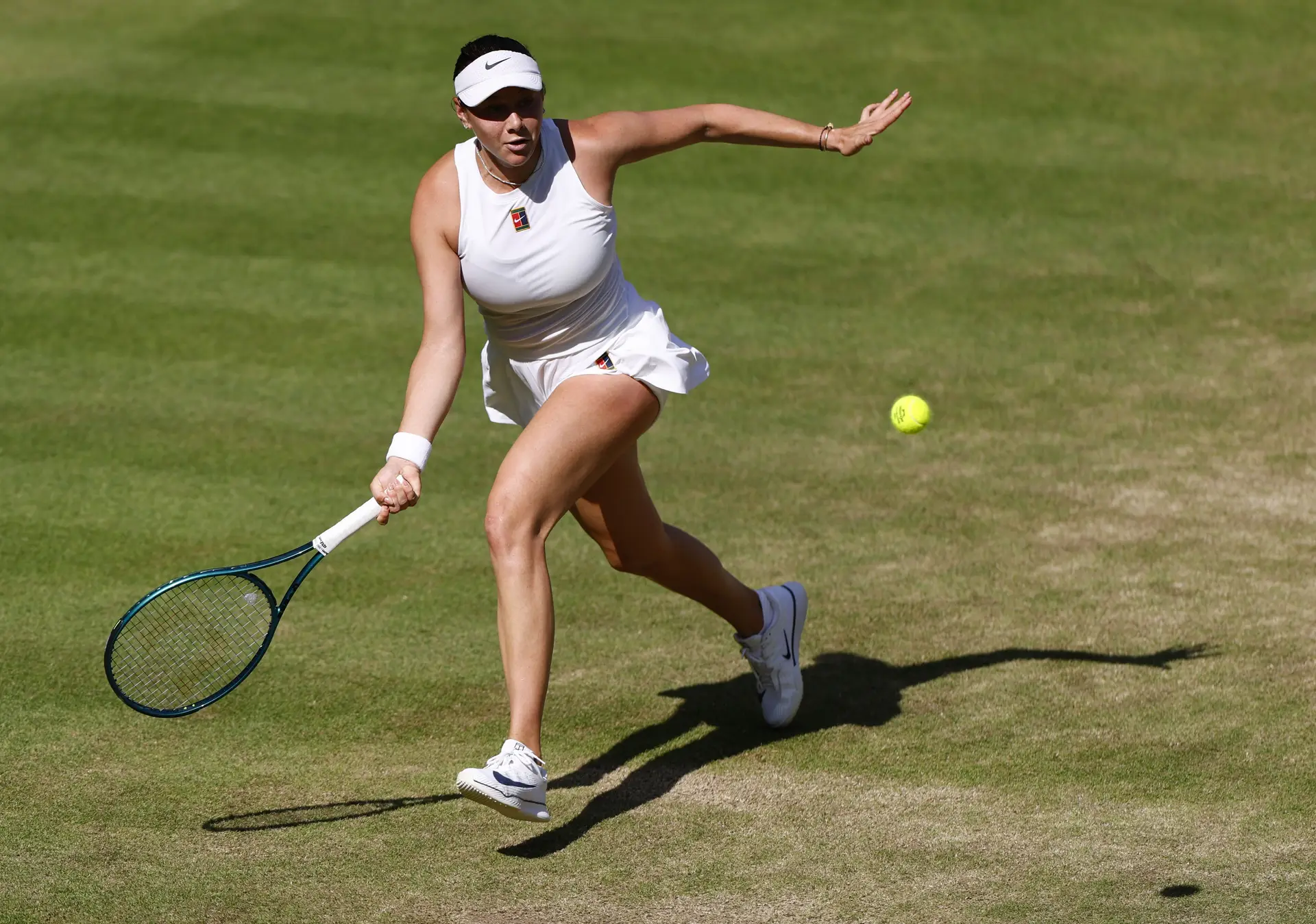 Anisimova bate Sabalenka e encontra Swiatek na final de Wimbledon