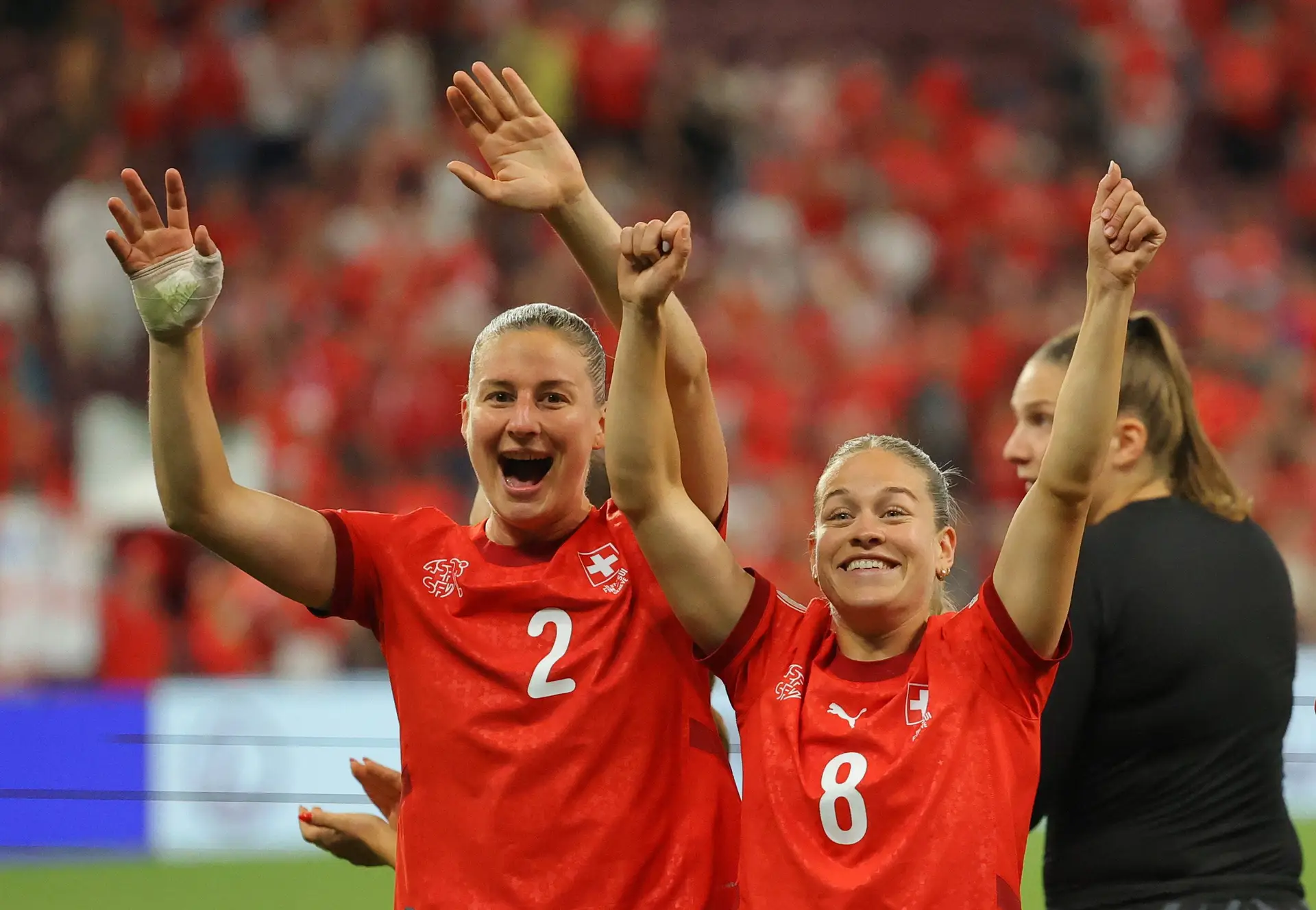 Suíça resgata empate e junta-se à Noruega nos quartos de final do Europeu feminino
