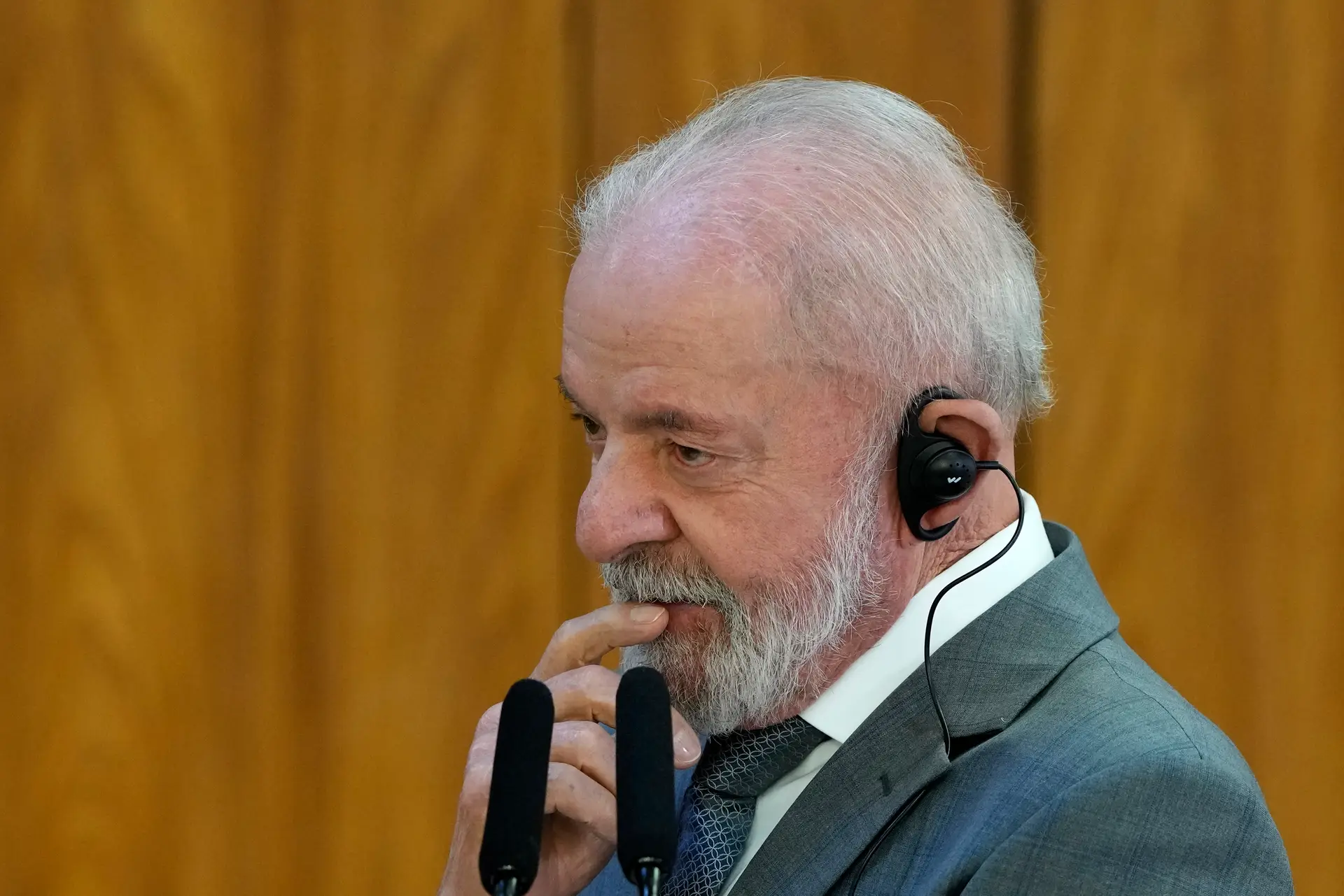 Lula assegura que Trump ia "preso" se fizesse no Brasil o que fez no Capitólio dos EUA