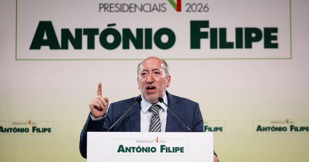 Candidato presidencial António Filipe em entrevista à SIC Notícias