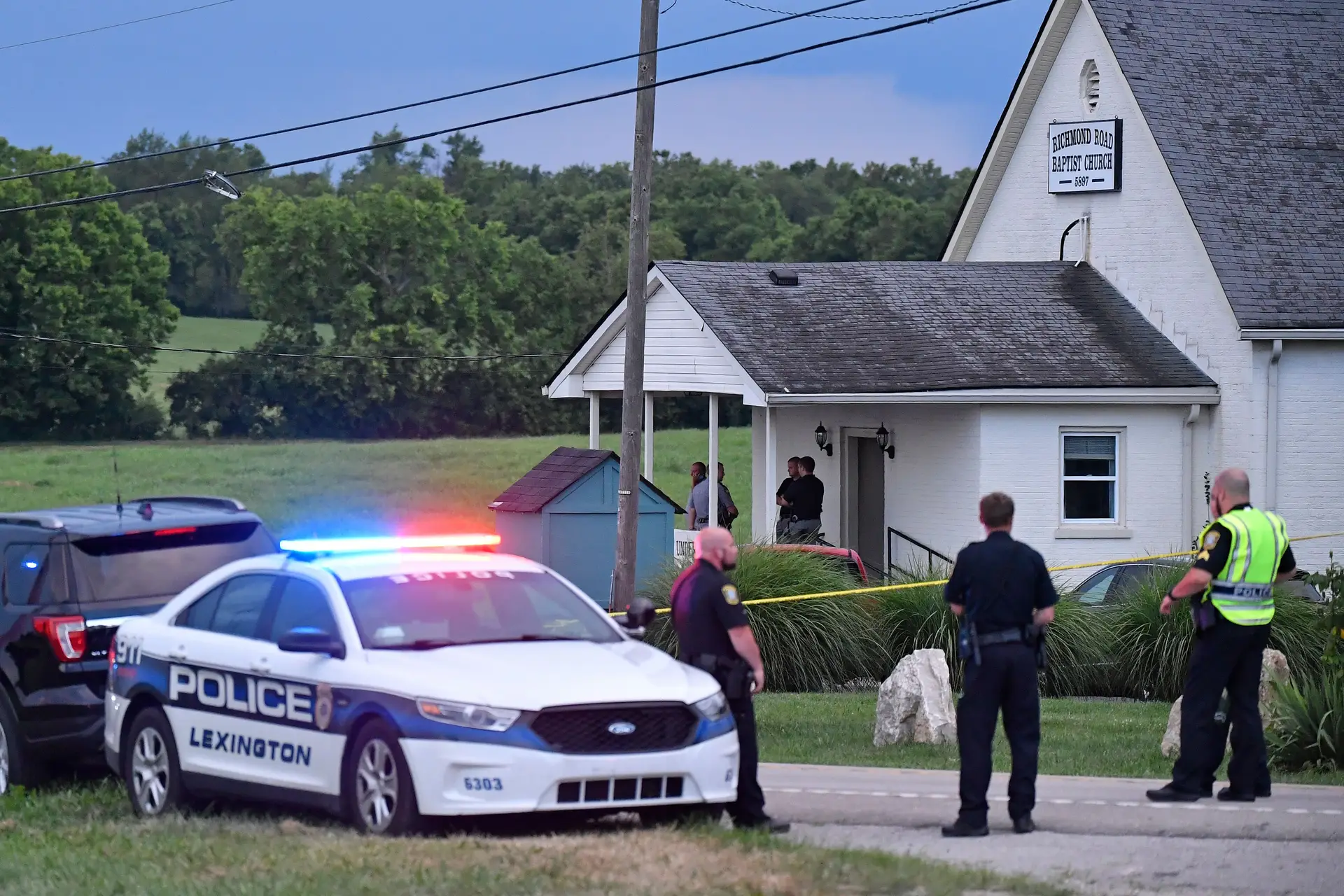 Tiroteio numa igreja no Kentucky, nos EUA, faz dois mortos e três feridos
