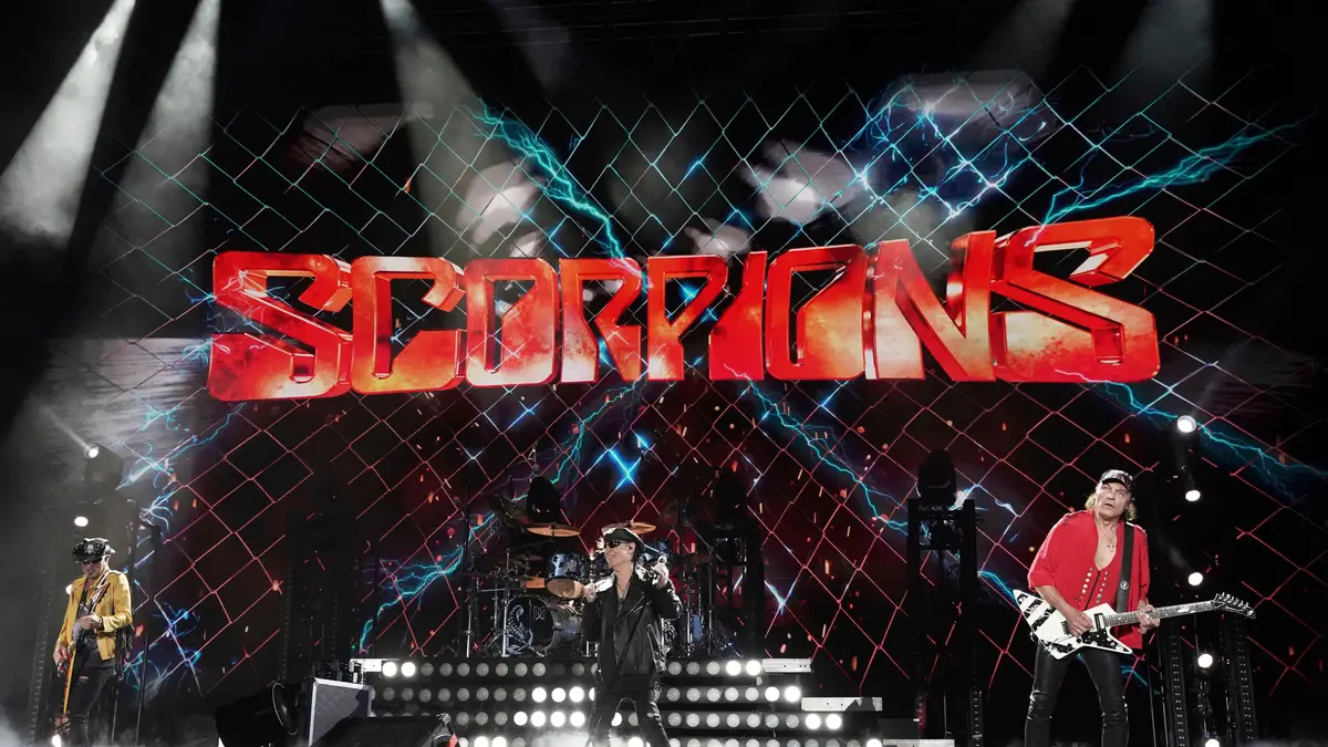 A banda alemã de rock Scorpions atua durante a 25.ª edição do festival de música Vive Latino, na Cidade do México, no sábado, 15 de março de 2025.
