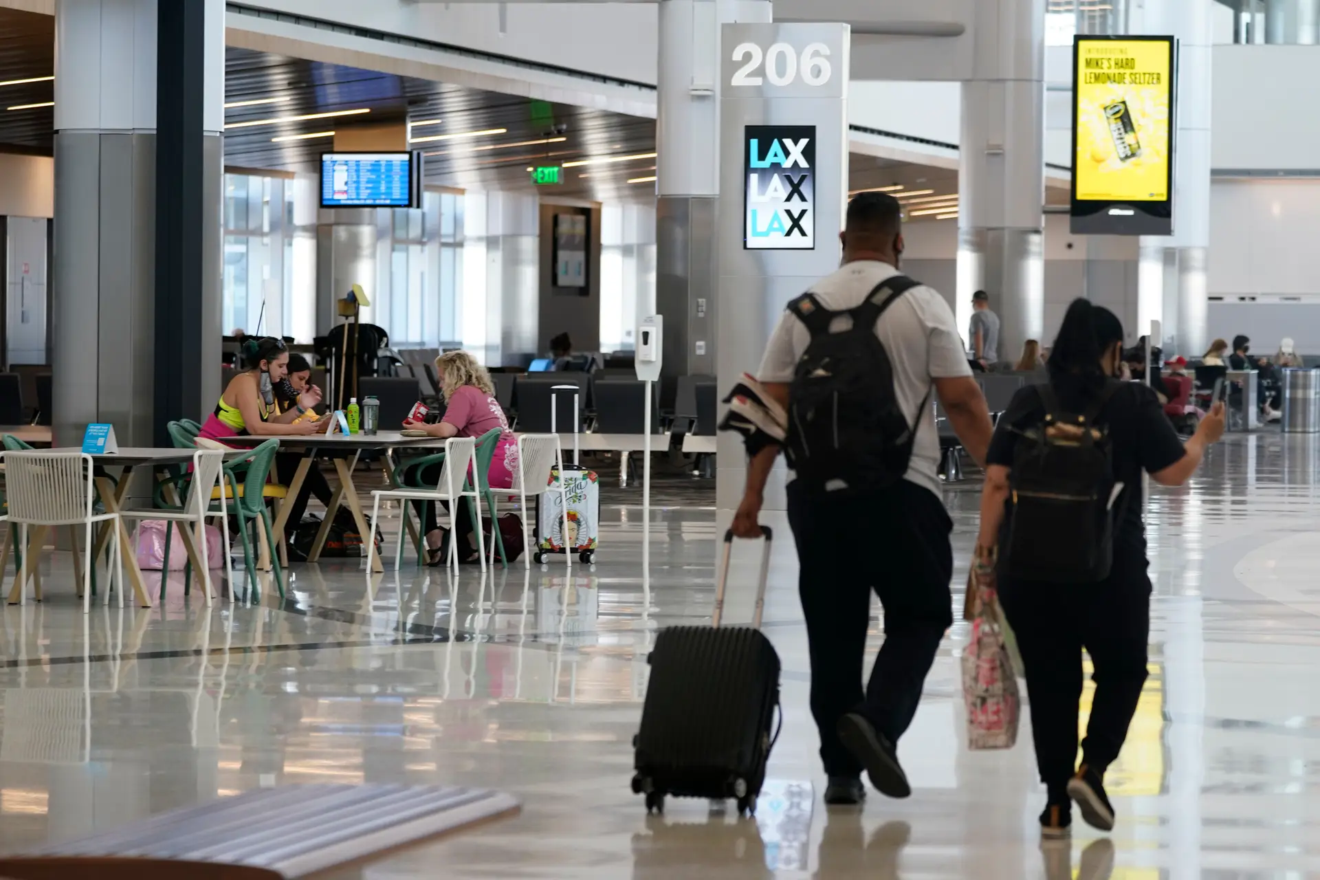 Estados Unidos comienza a cobrar una tarifa adicional de $ 250 para todos los extranjeros que visitan el país.