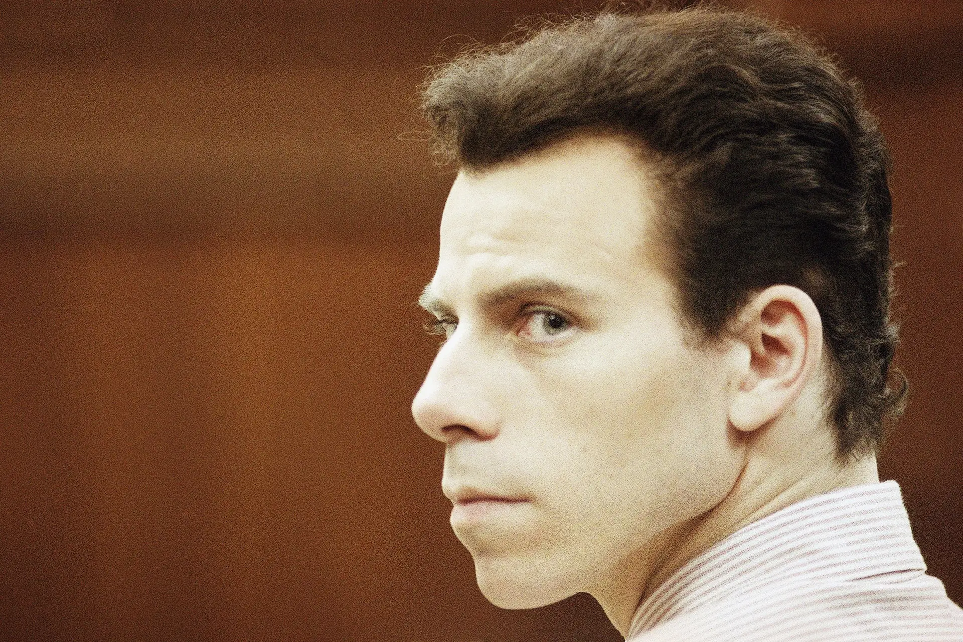 Erik Menendez no julgamento pelo assassinato dos seus pais, no tribunal de Van Nuys, em Los Angeles, na quinta-feira, 22 de fevereiro de 1996.