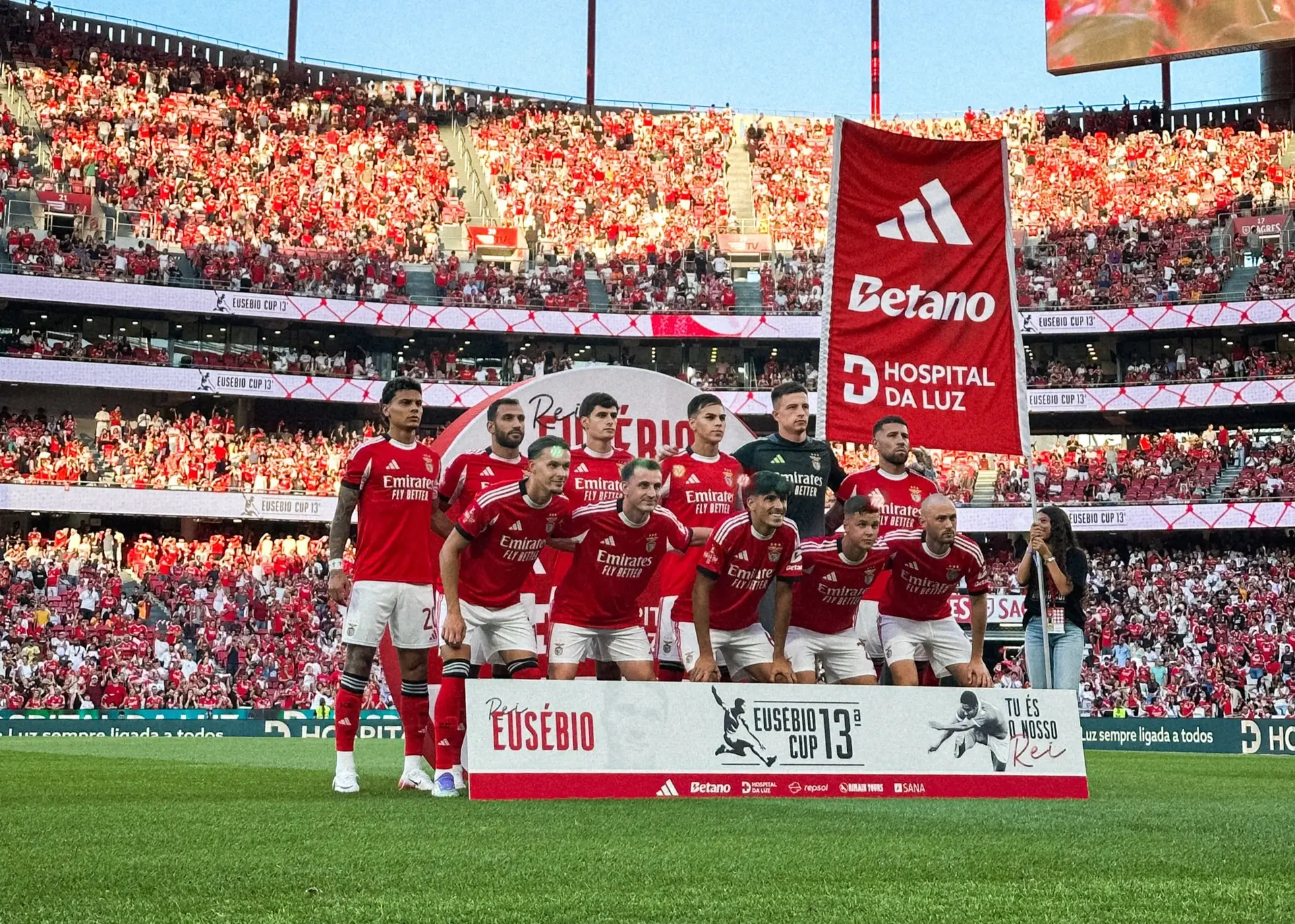 Benfica apresenta-se aos sócios com quatro reforços e um plantel 'gordo' 3 Benfica apresenta-se aos sócios com quatro reforços e um plantel 'gordo'