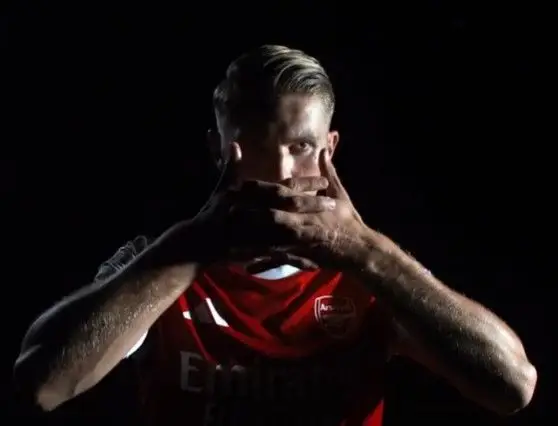 La telenovela terminó: Gaikares oficialmente jugador del arsenal