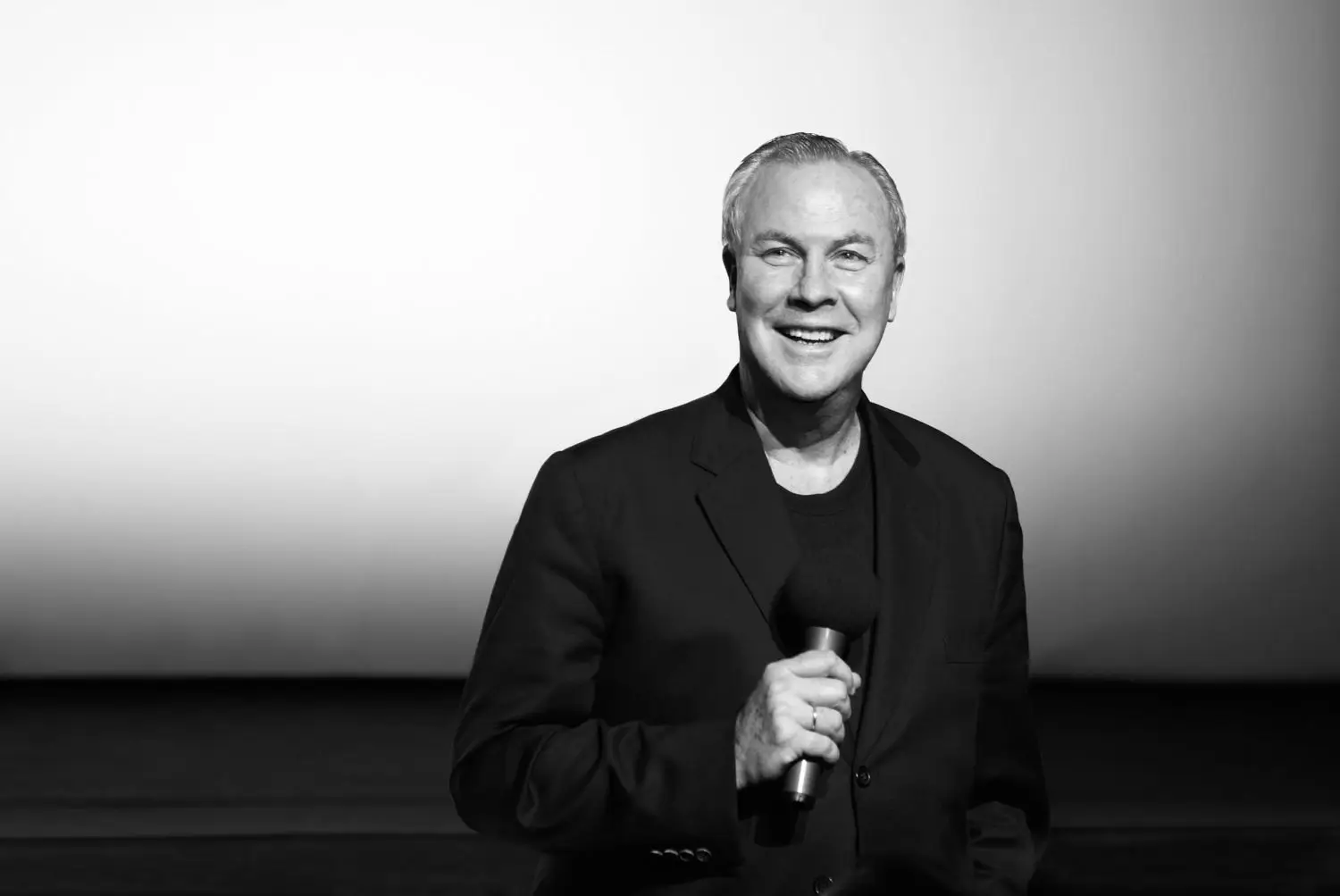 Morreu Bob Wilson, o encenador norte-americano que deu vida aos palcos de teatro e ópera 3 Morreu Bob Wilson, o encenador norte-americano que deu vida aos palcos de teatro e ópera
