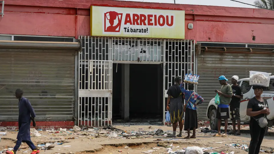 Trastornos en Angola