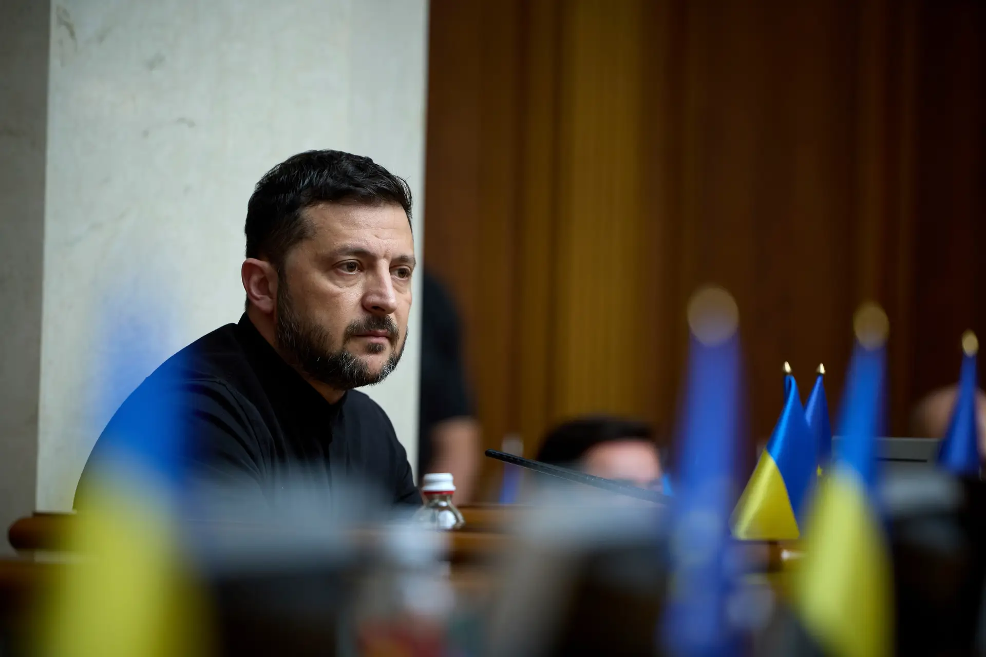 Zelensky garante que "Ucrânia é uma democracia" e promulga lei da independência de agências anticorrupção