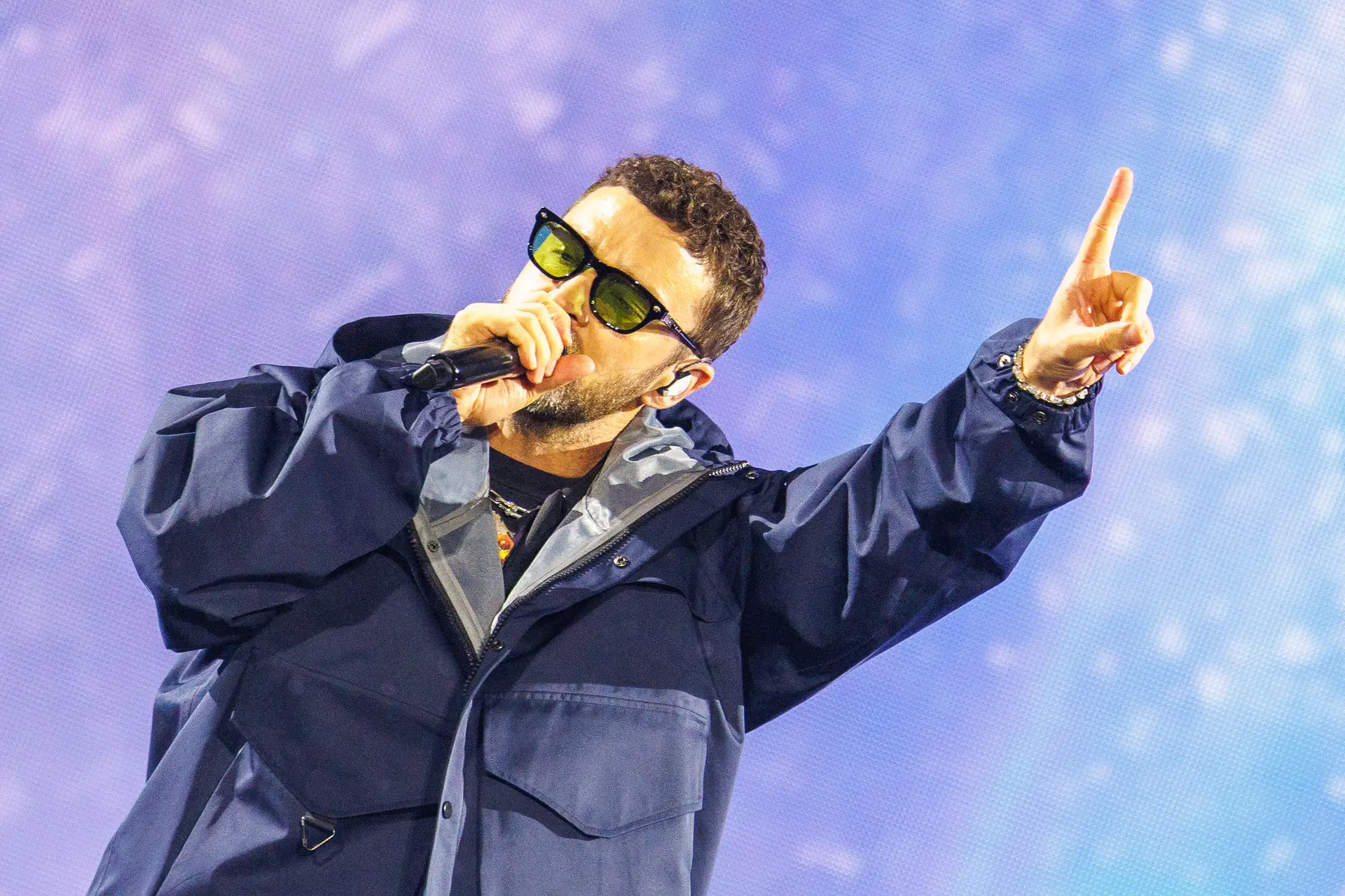 12 de julho de 2025, Justin Timberlake no palco do Festival Lollapalooza de Berlim. As dificuldades sentidas na digressão "The Forget Tomorrow World Tour" motivaram críticas, o cantor diz que chegou a ponderar cancelar concertos.