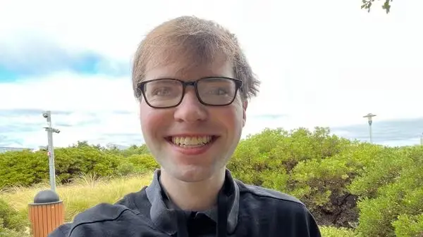 Matt Deitke aceita 250 milhões de dólares para deixar a sua startup e juntar-se à Meta, empresa liderada por Mark Zuckerberg.