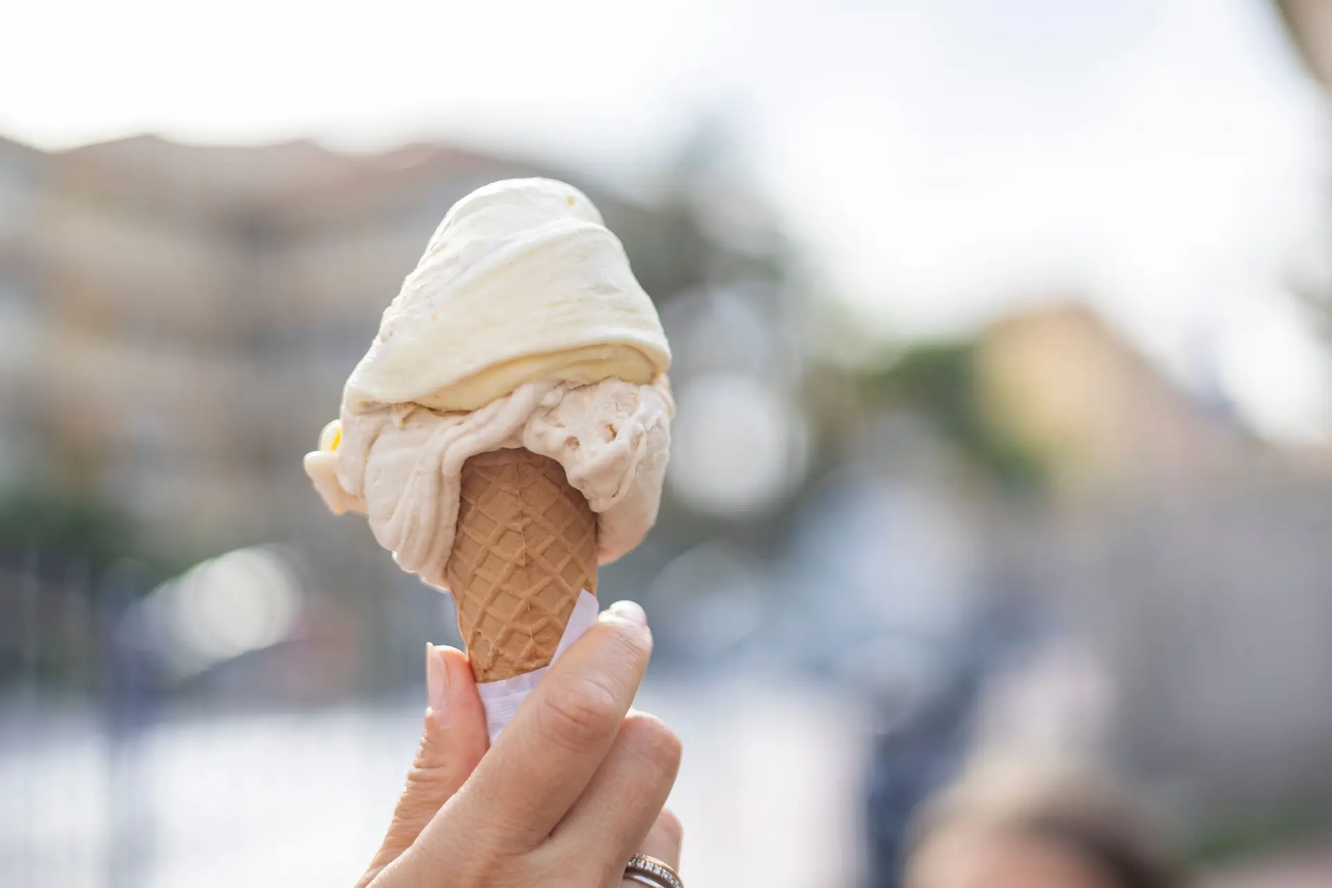 Marca norte-americana lança gelado com sabor a leite materno (que esgotou em poucas horas)