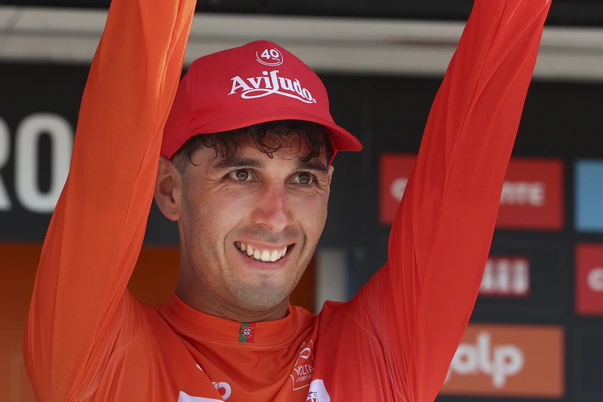 Volta a Portugal: Nicolás Tivani vence primeira etapa, Rafael Reis continua a liderar