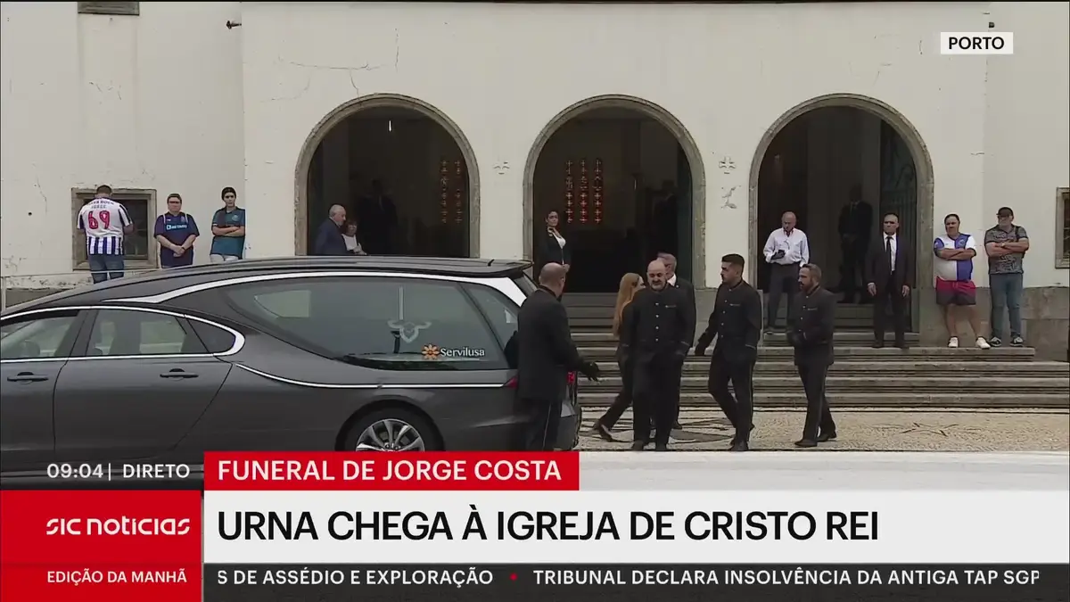 Centenas De Adeptos E Amigos Na Despedida Ao eterno Capit o Jorge 