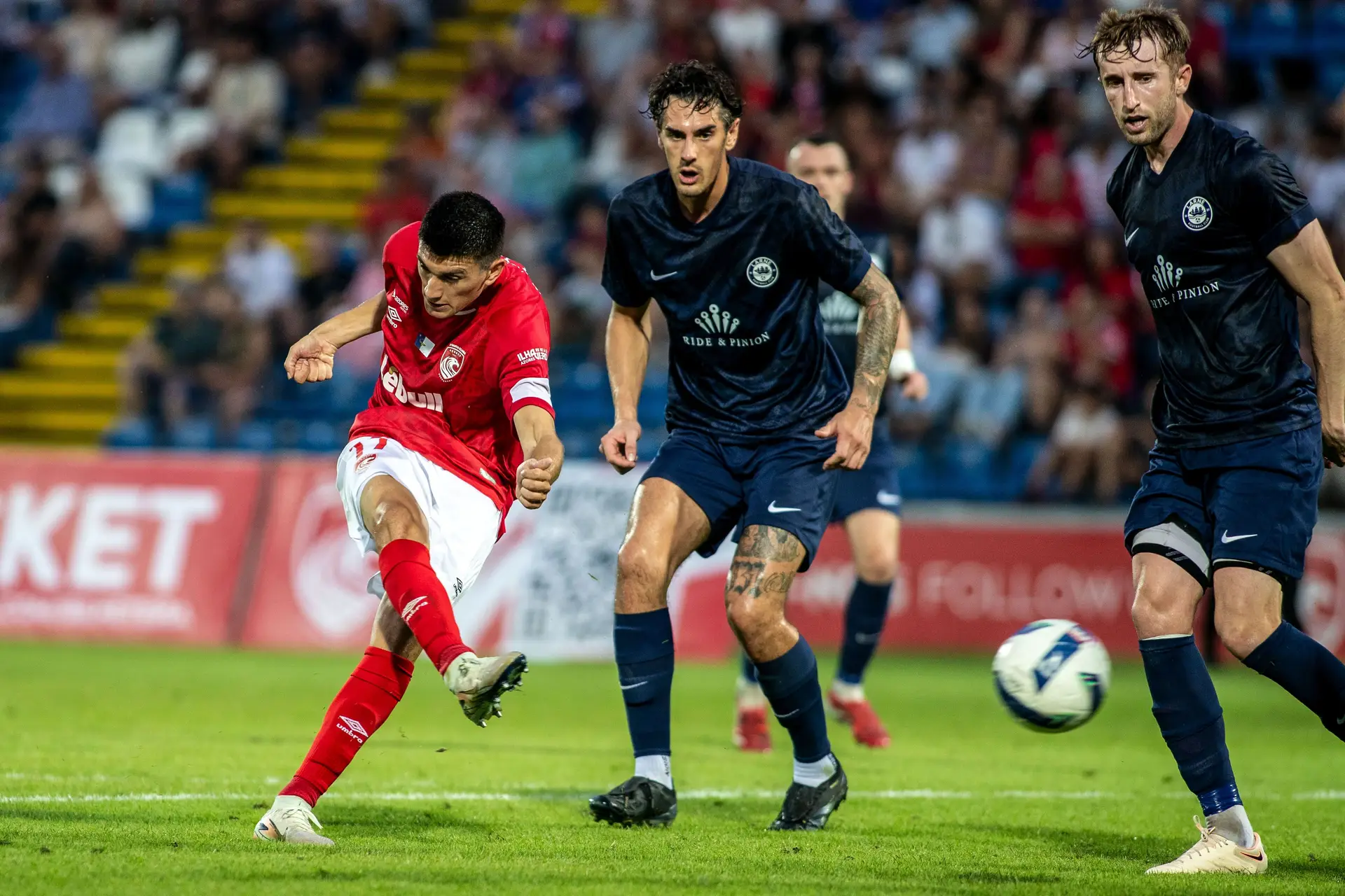 Santa Clara cede empate em casa, mas segue para o play-off da Liga Conferência