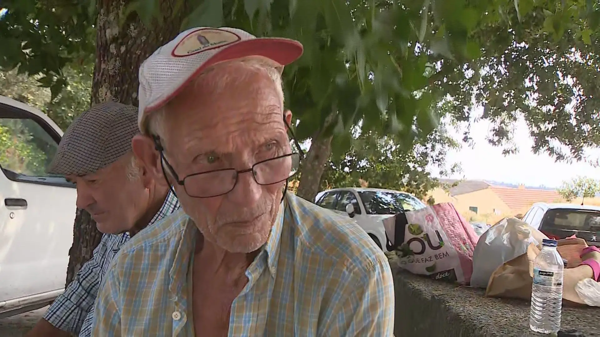 O senhor Luís perdeu a casa nos incêndios e a internet uniu-se para angariar mais de 70 mil euros