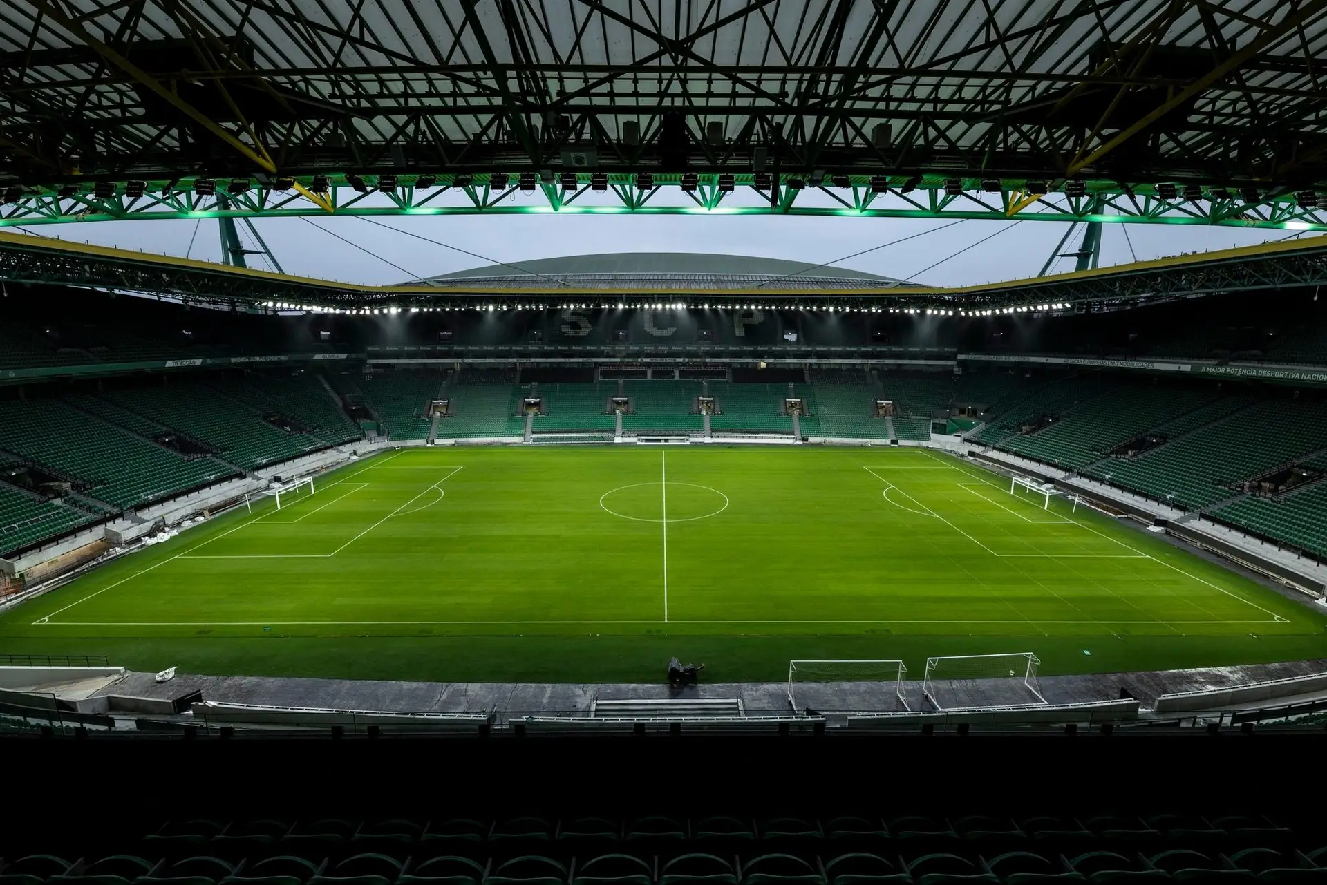 Sporting fecha emissão de 225 milhões em obrigações para renovação de Alvalade