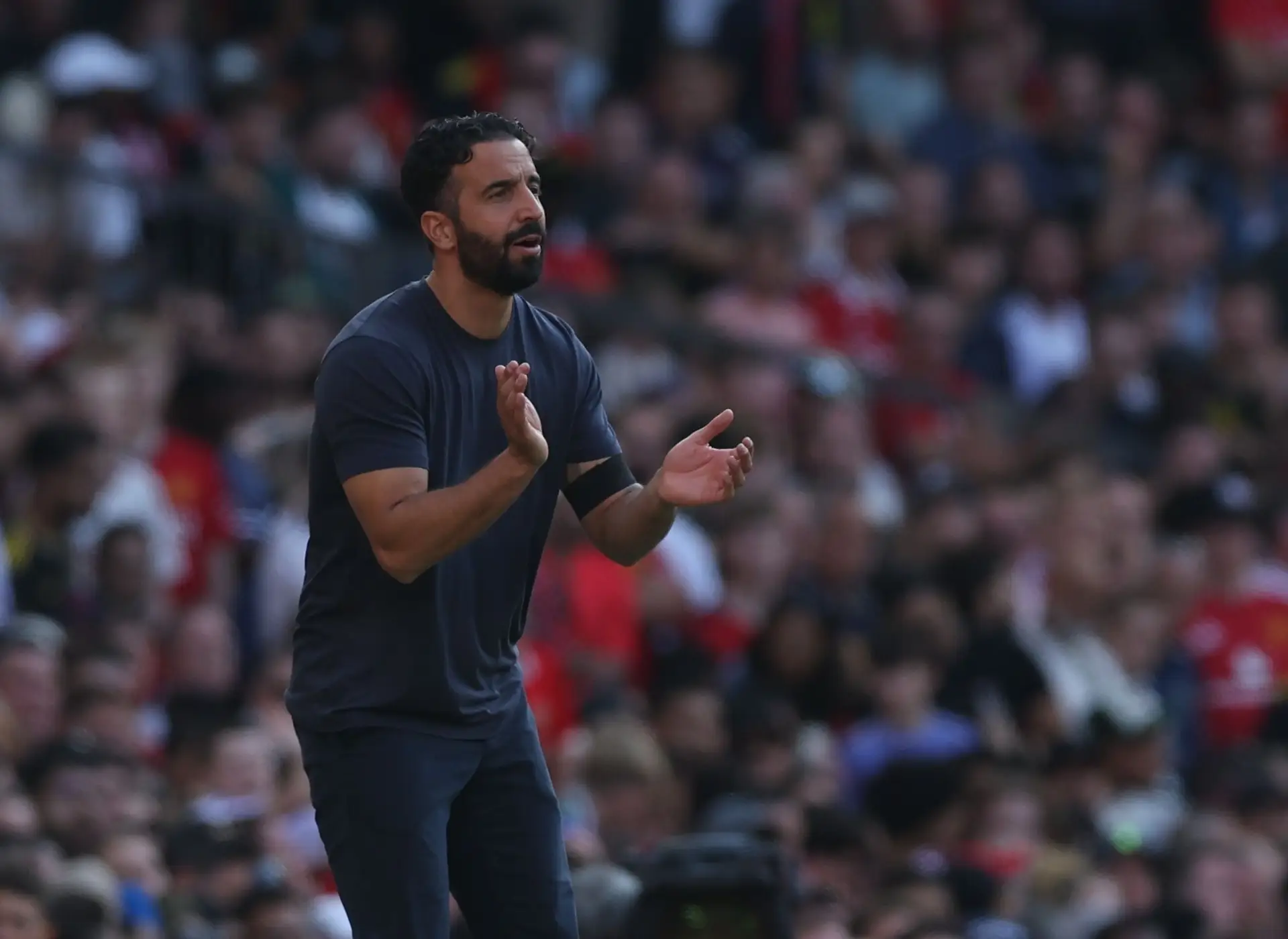 Ruben Amorim começa Liga inglesa e "nova era" do United com derrota frente ao Arsenal de Gyokeres