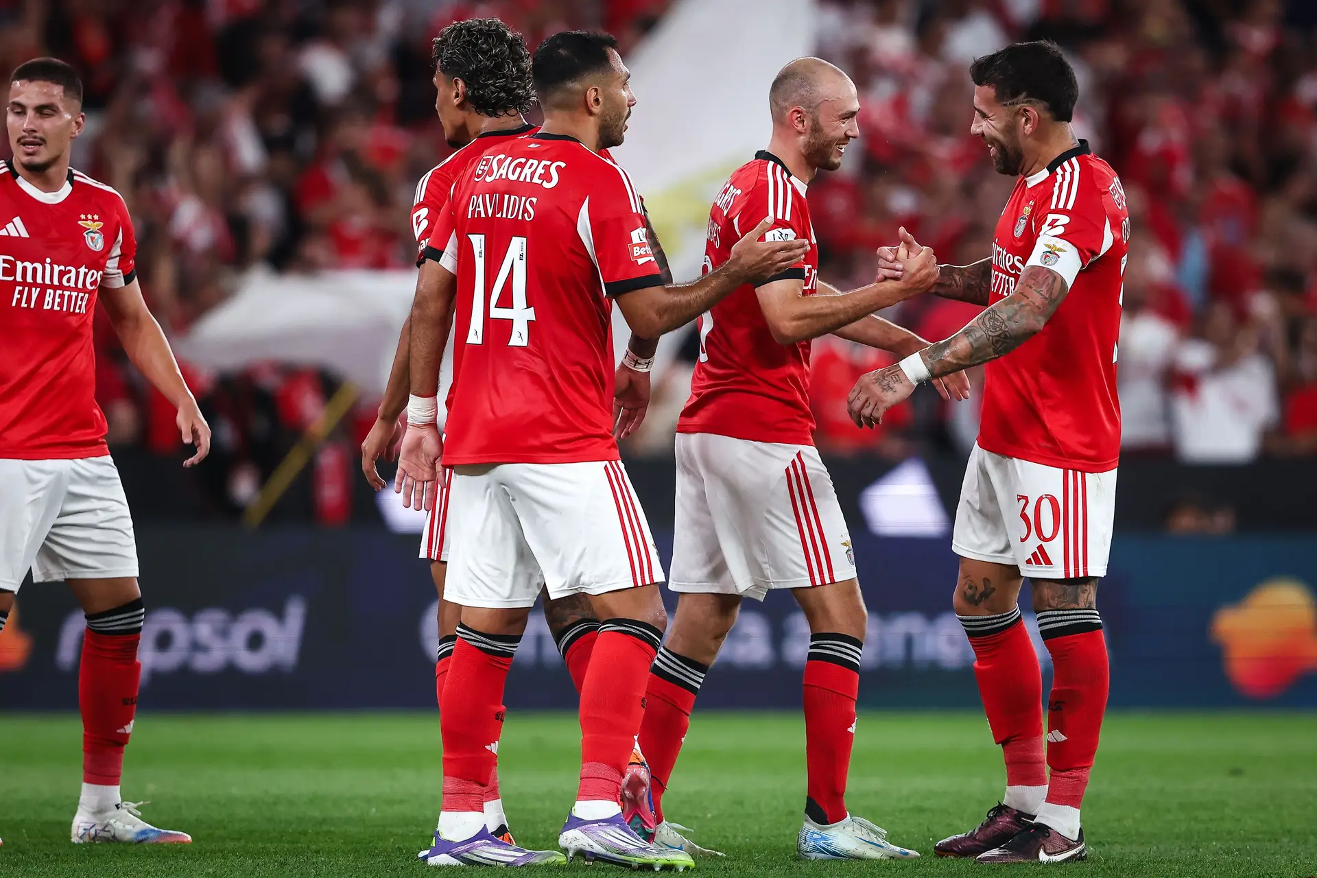 Primeira Liga: Benfica vence Tondela na Luz antes da derradeira jornada europeia