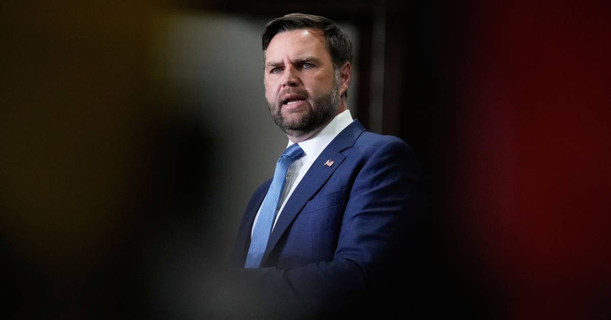 JD Vance chega ao Paquistão para conversações de paz com o Irão