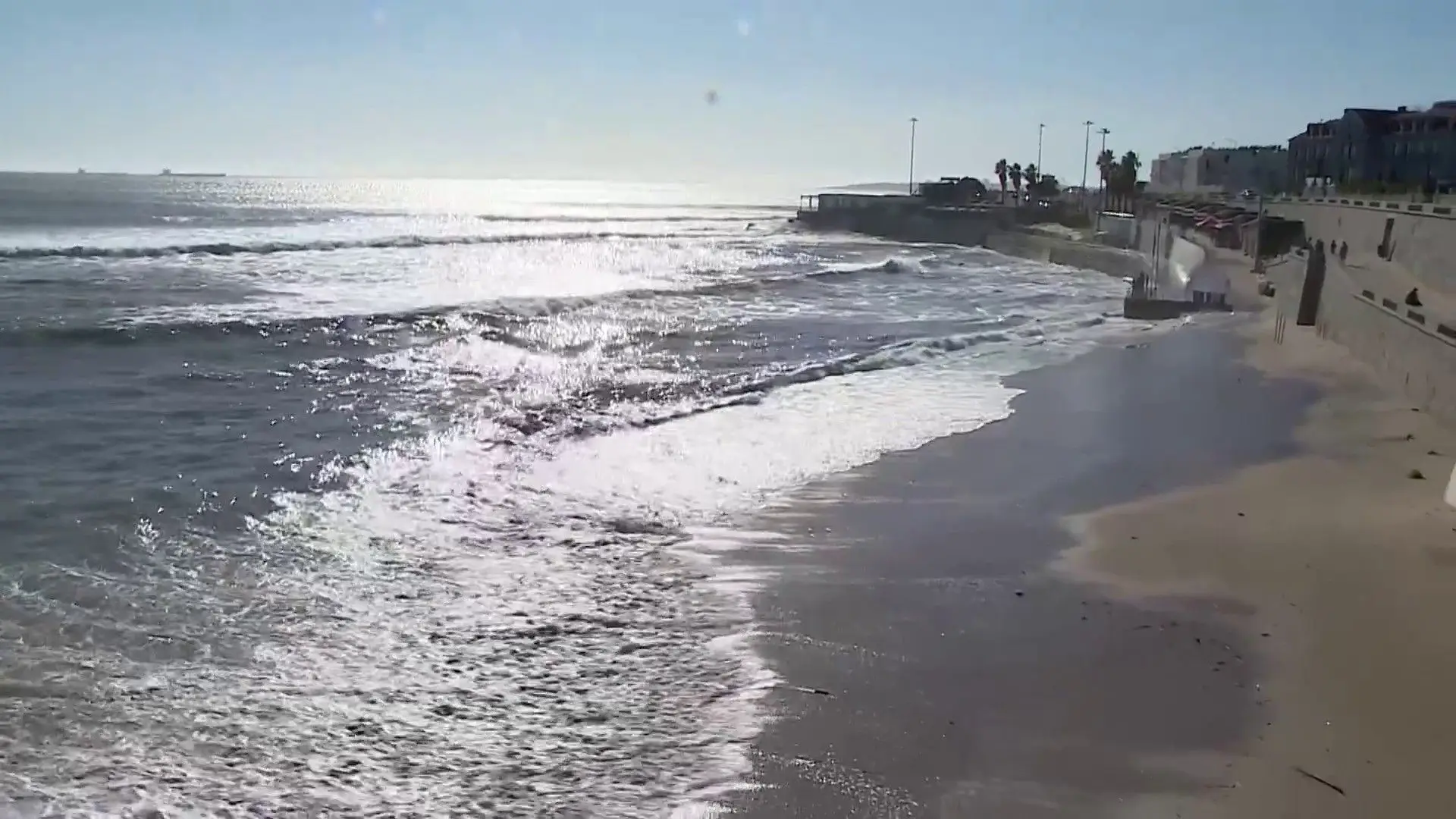 Homem desaparecido no mar da praia da Parede