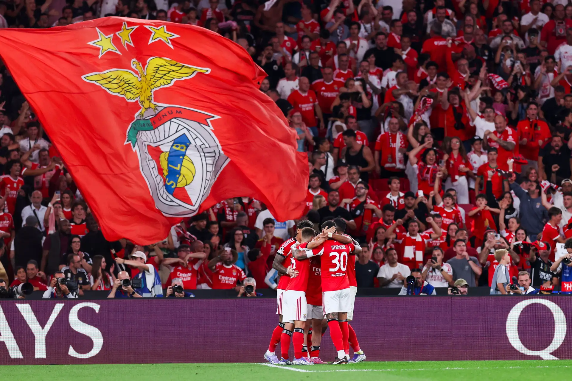 Vitória do Benfica pela margem mínima vale bilhete para a Champions