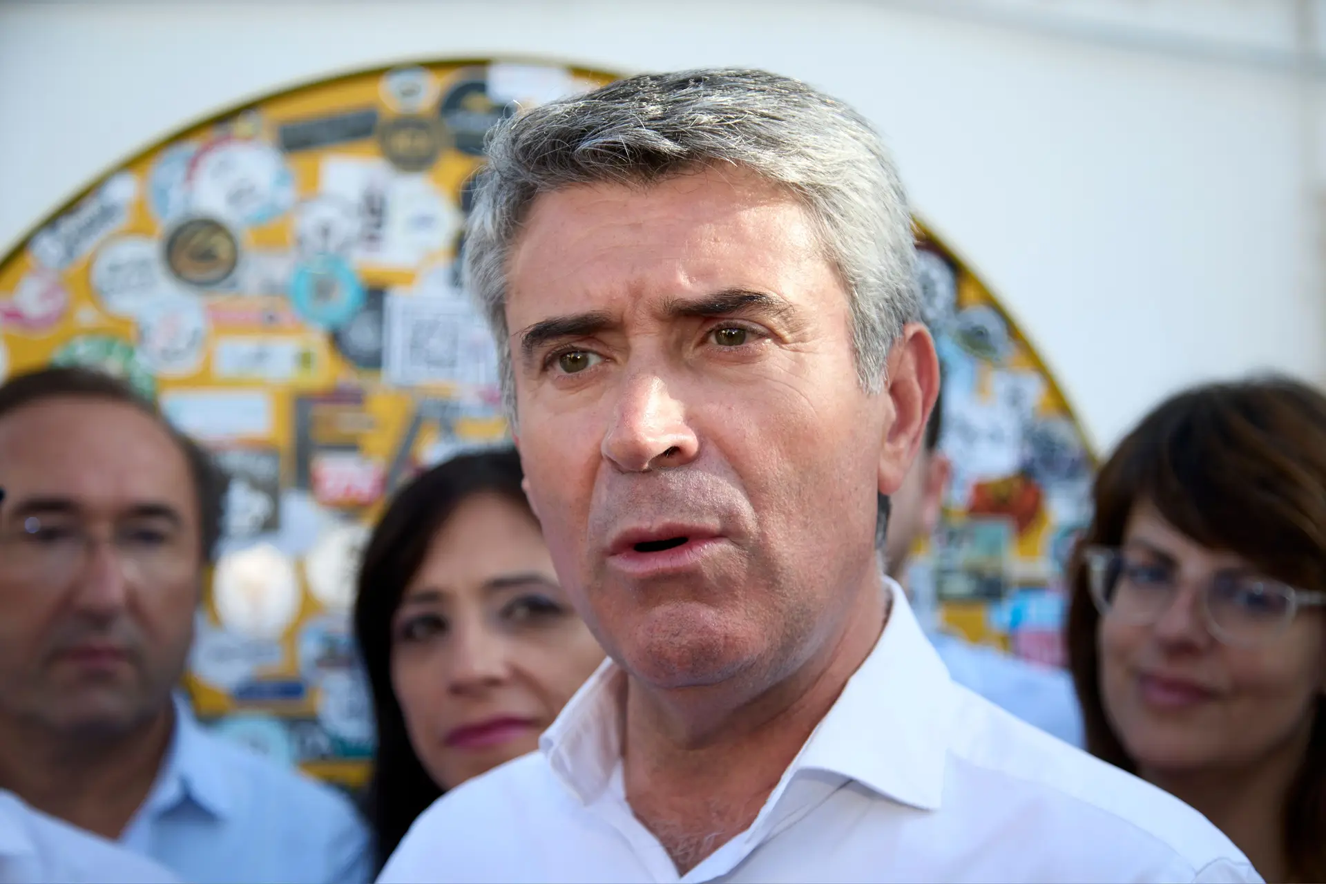 Carneiro acusa Moedas de "fuga para a frente" e insultar socialistas
