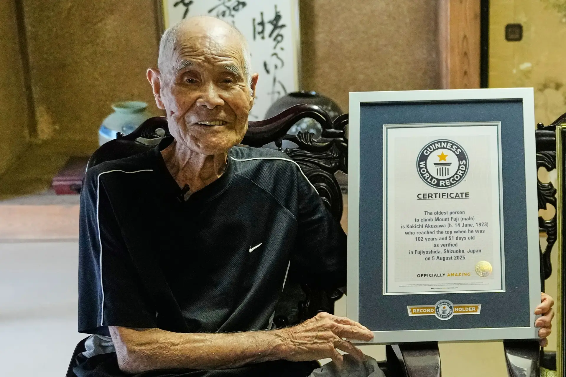 Japonês de 102 anos torna-se a pessoa mais velha a escalar o Monte Fuji
