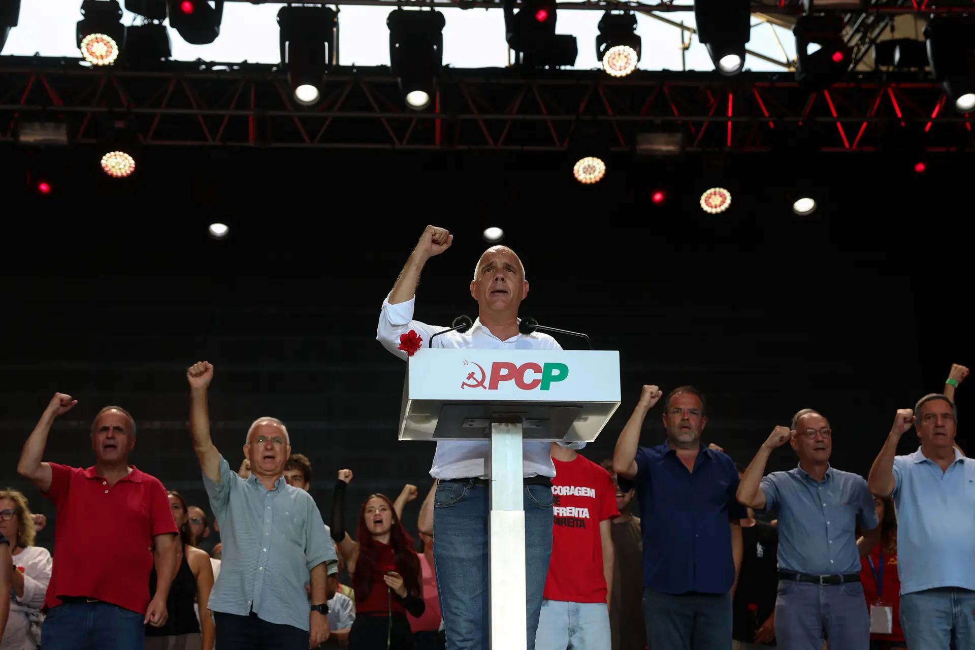 Raimundo encerra ‘Festa do Avante!’ com recado para o PS: "Política de direita não se combate dando-lhe a mão"