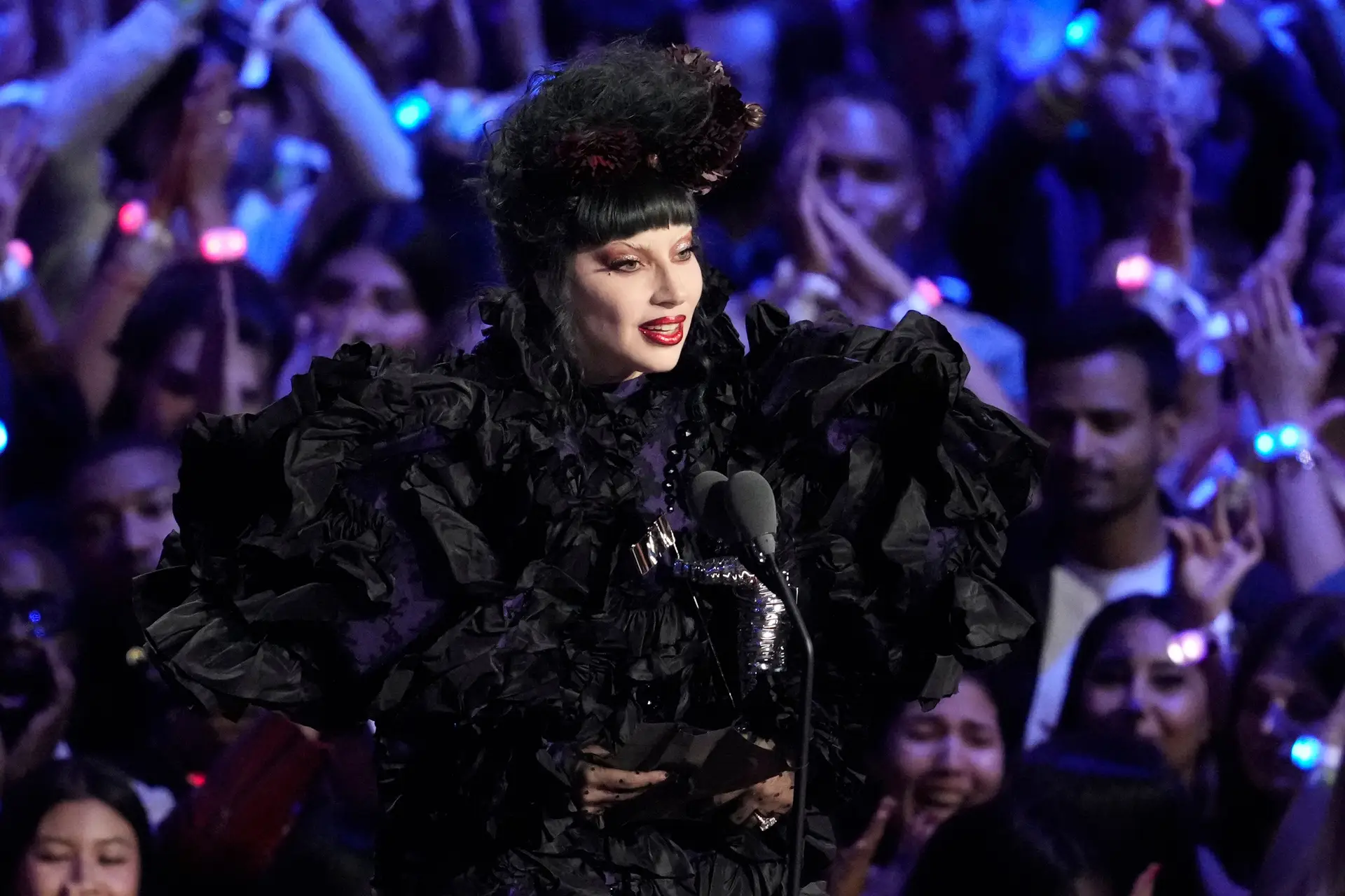 MTV Video Music Awards arranca com vitória de Lady Gaga no prémio de artista do ano