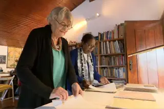 Lieve é a "Mãe do Bairro": há 50 anos que transforma a Cova da Moura e todos os que lá vivem