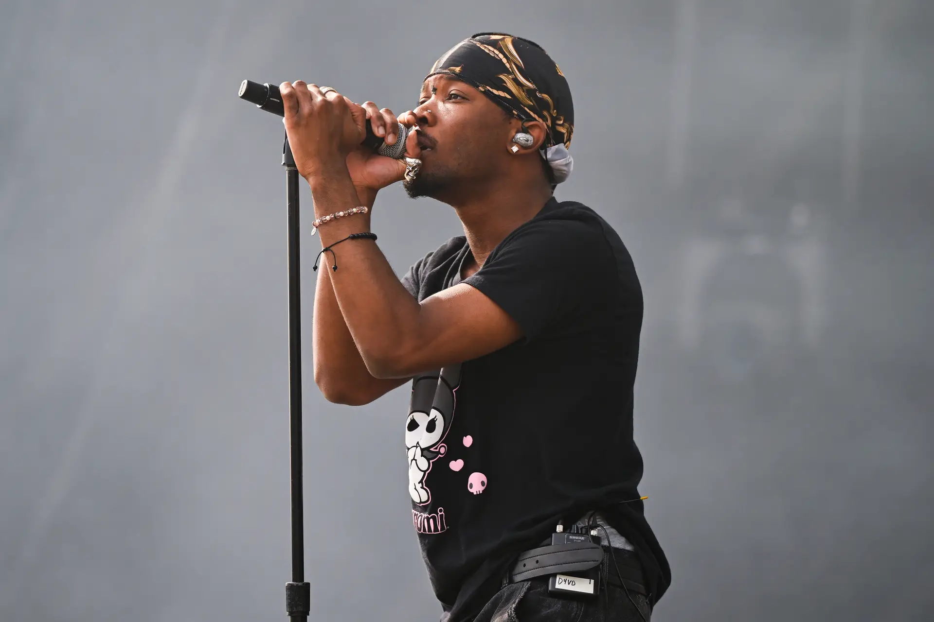 O artista norte-americano D4vd atua no festival Boston Calling 2024, no Harvard Athletic Complex, a 25 de maio de 2024, em Boston, Massachusetts.