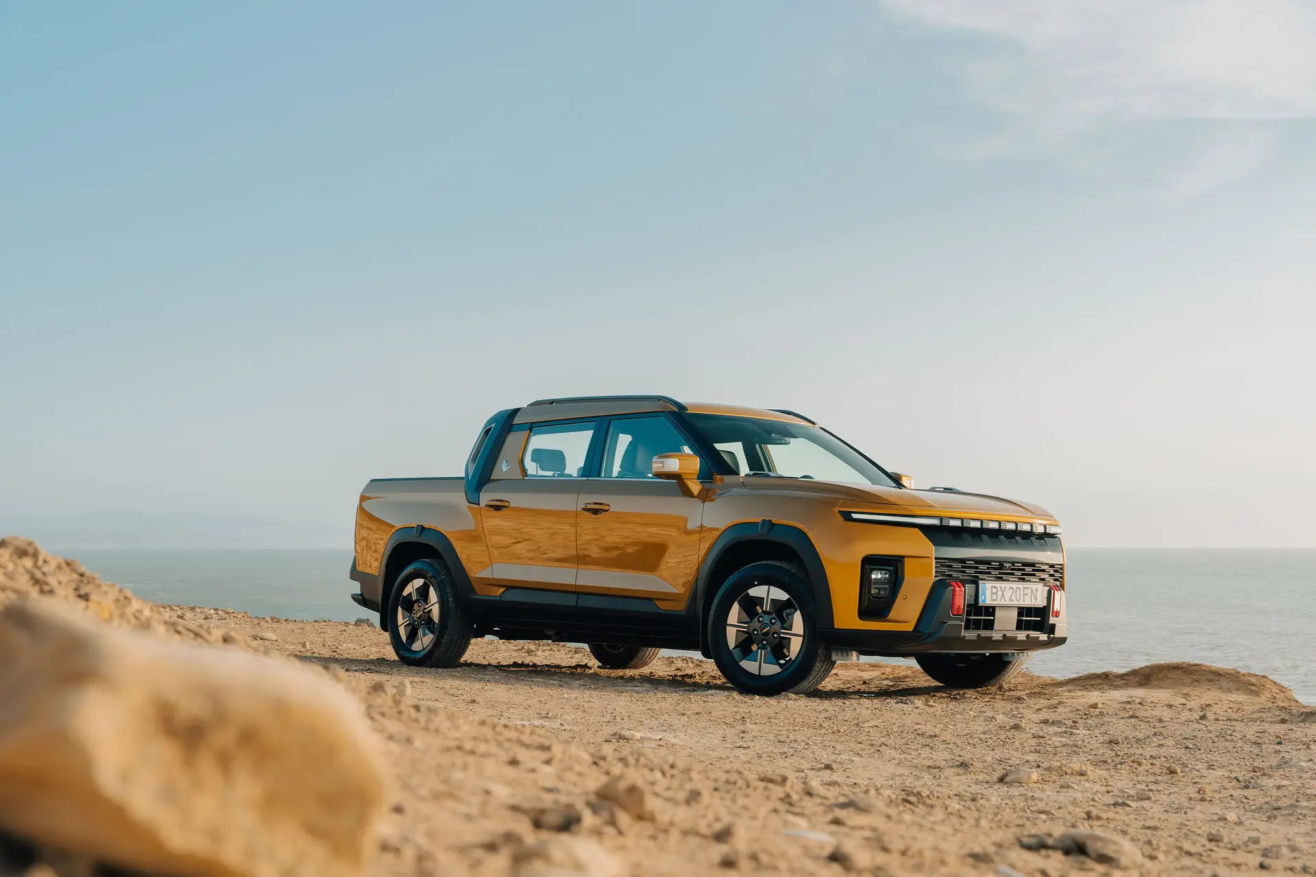 KGM lança pick-up elétrica