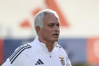 Mourinho mostra nascer do sol após dormir no centro de treinos do Benfica