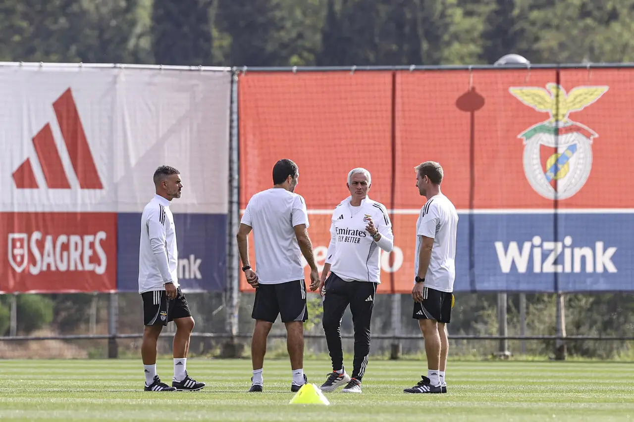 I Liga: Benfica de Mourinho recebe Rio Ave em busca do segundo lugar