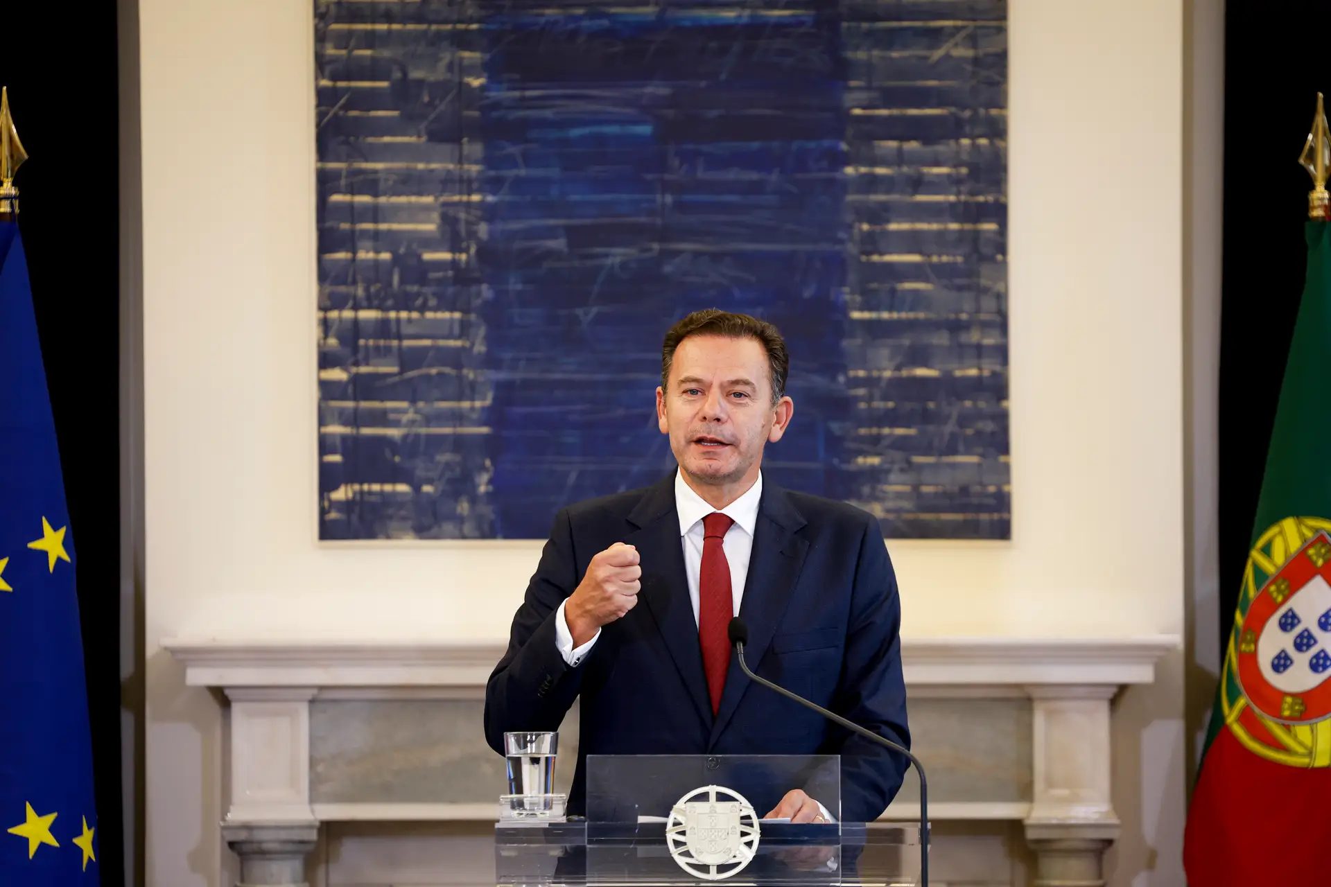Governo anuncia redução do IVA para 6% na construção para venda até 648 mil euros e arrendamento até 2.300 euros