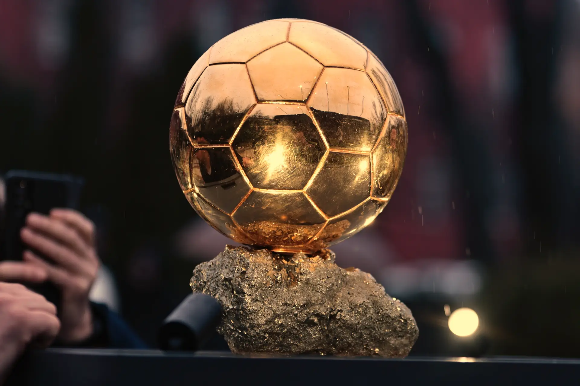 Bola de Ouro: há um português entre os cinco favoritos ao título de melhor do mundo